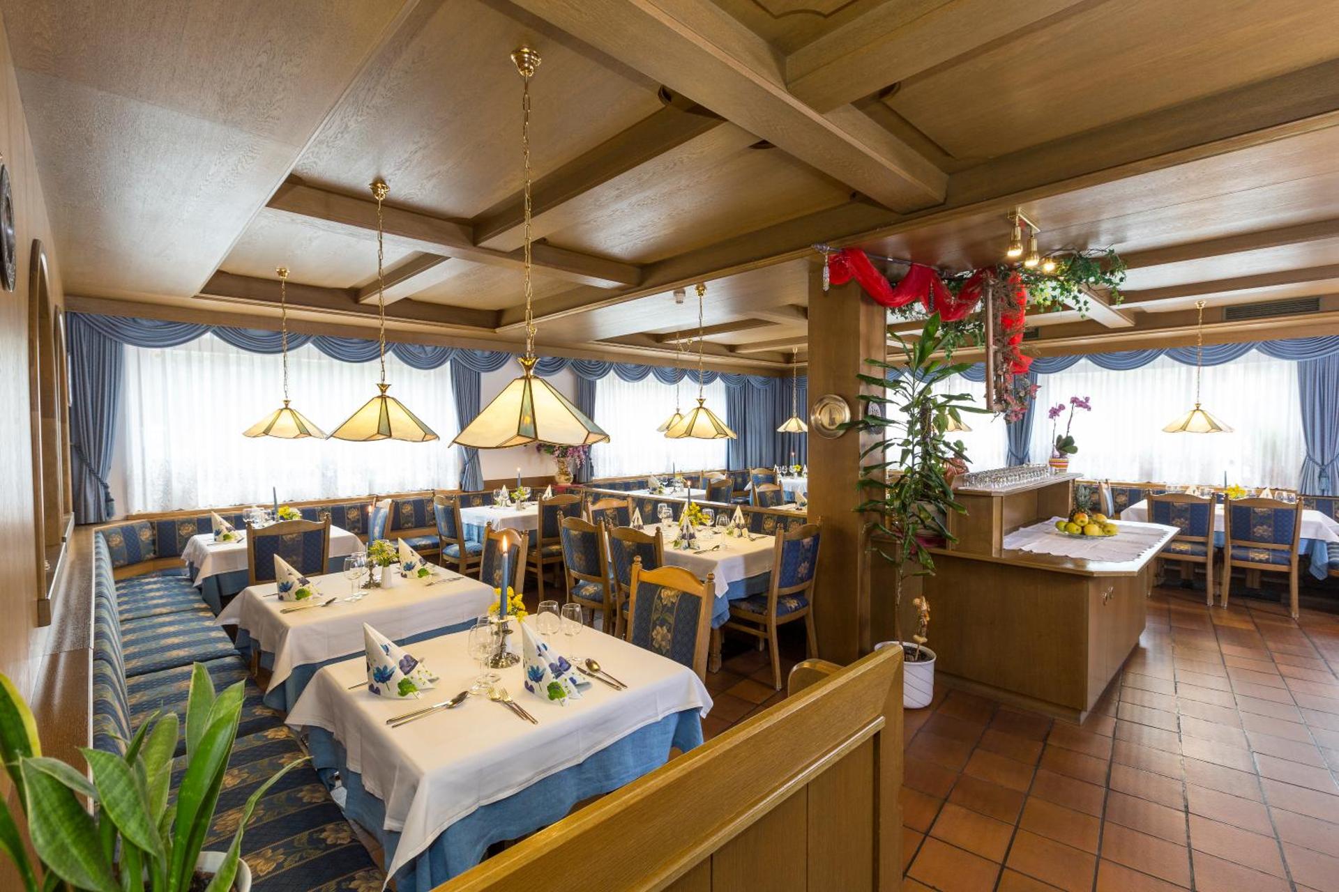 Restaurant/places to eat