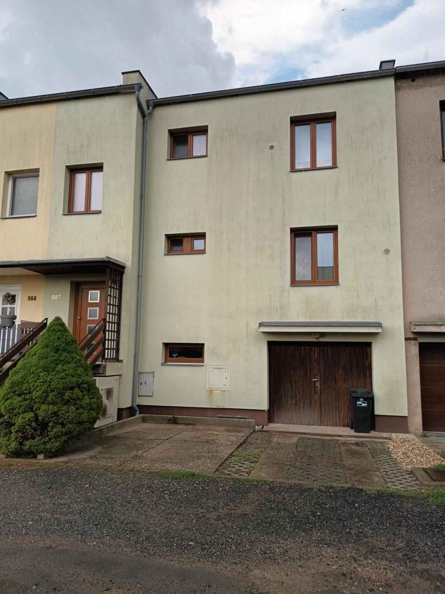 Byt v řadovém domě