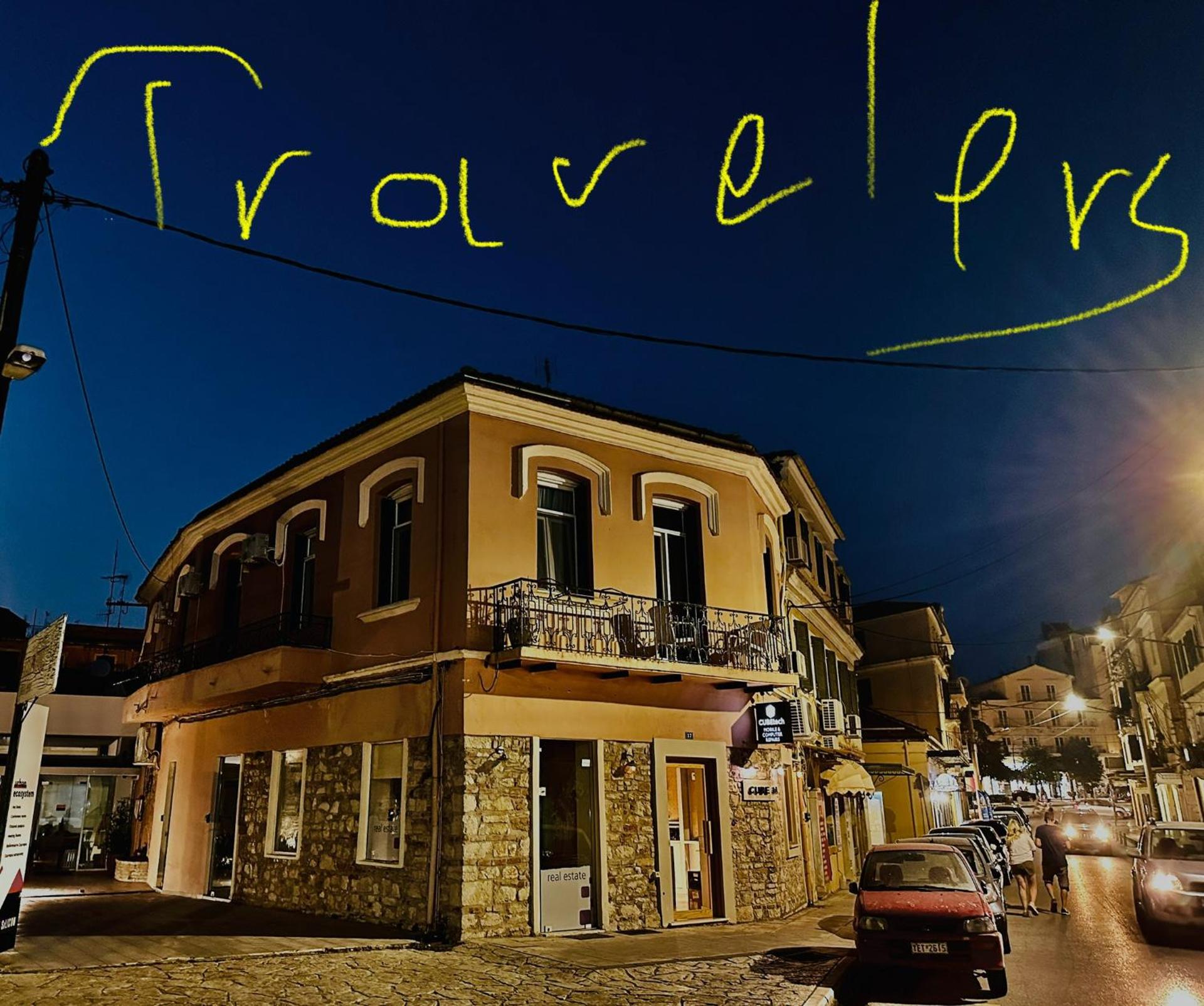 TRAVELLERS CORFU TOWN Luxury Suites, Studios & Apartments