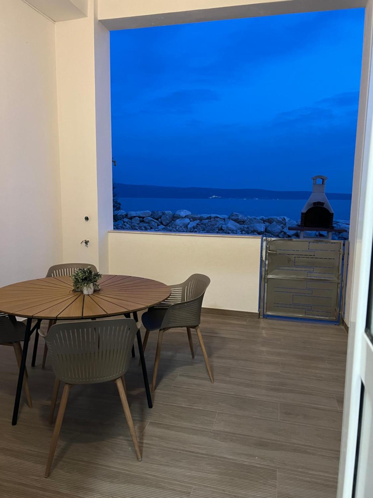 Seafront Studio-Apartment