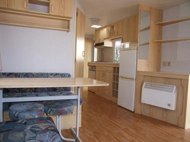 mobil home en pleine nature avec piscine proche