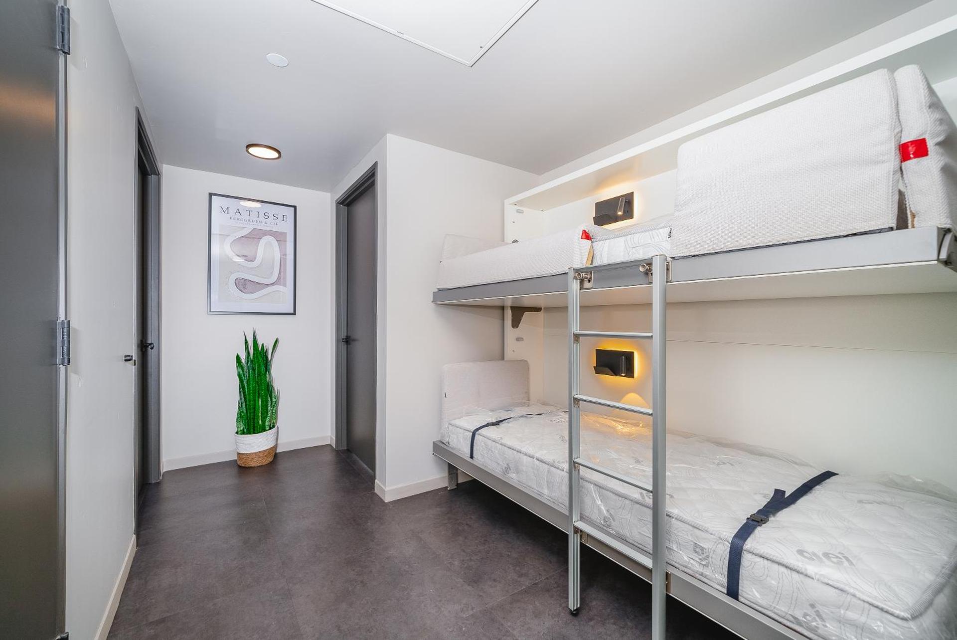 City24 Condo Hotel Little Italy Mission Hills