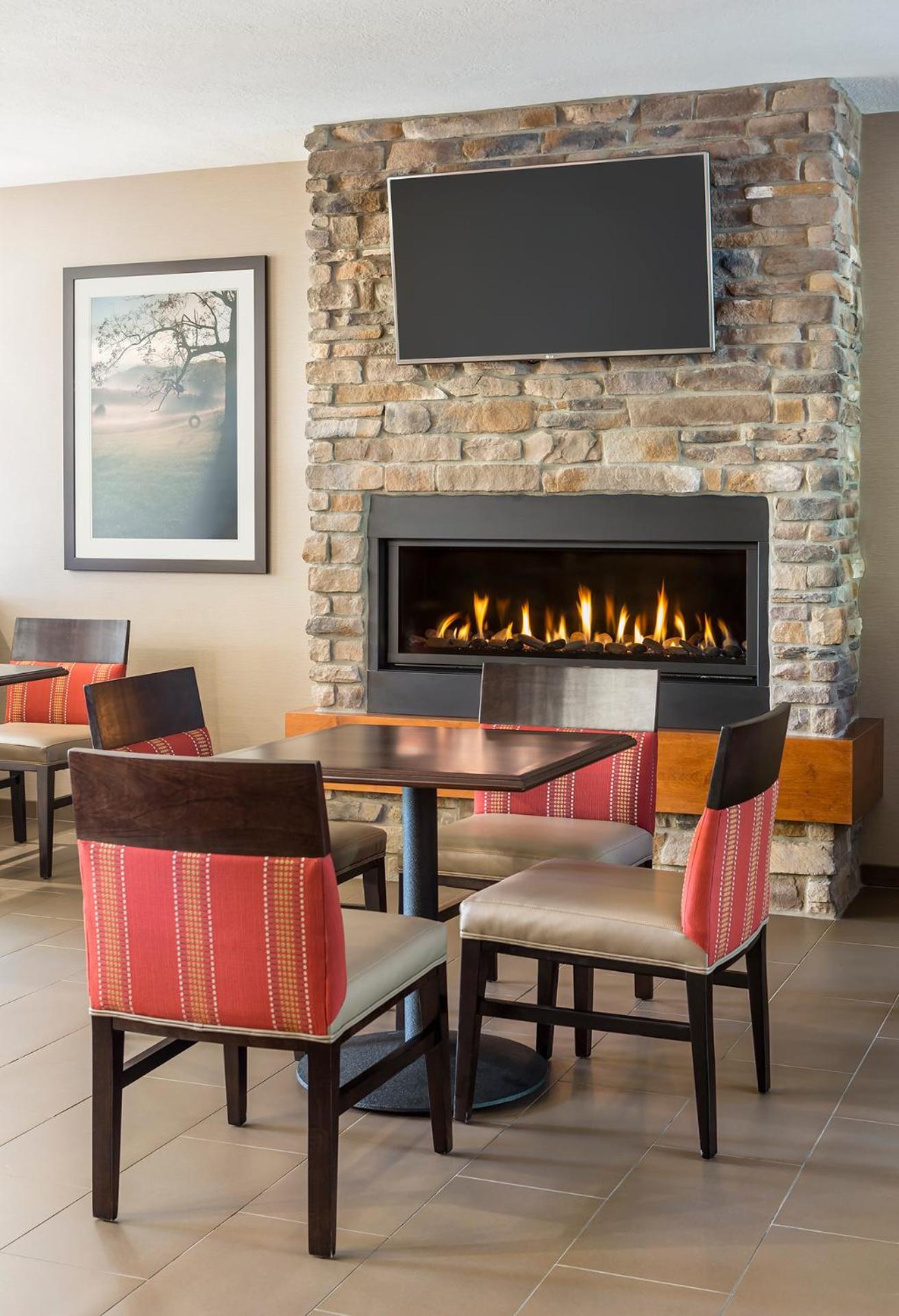 Communal lounge/ TV room