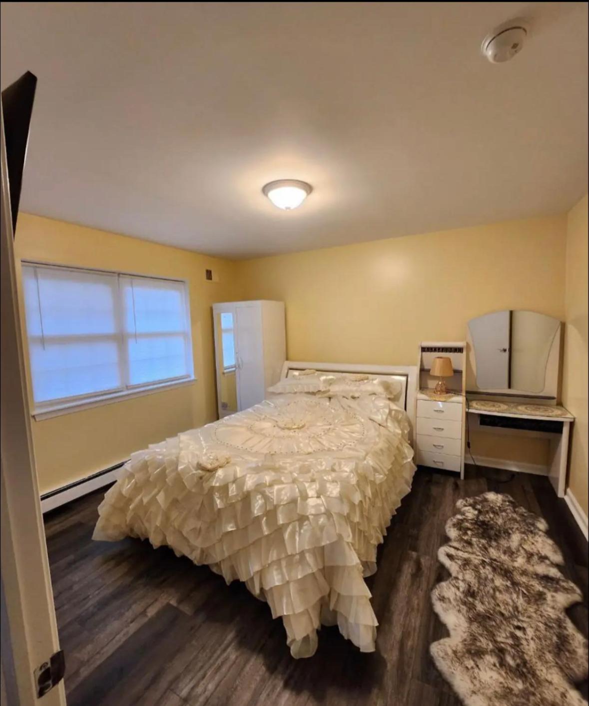 Perfect House in Pocono with hot tub and sauna steam