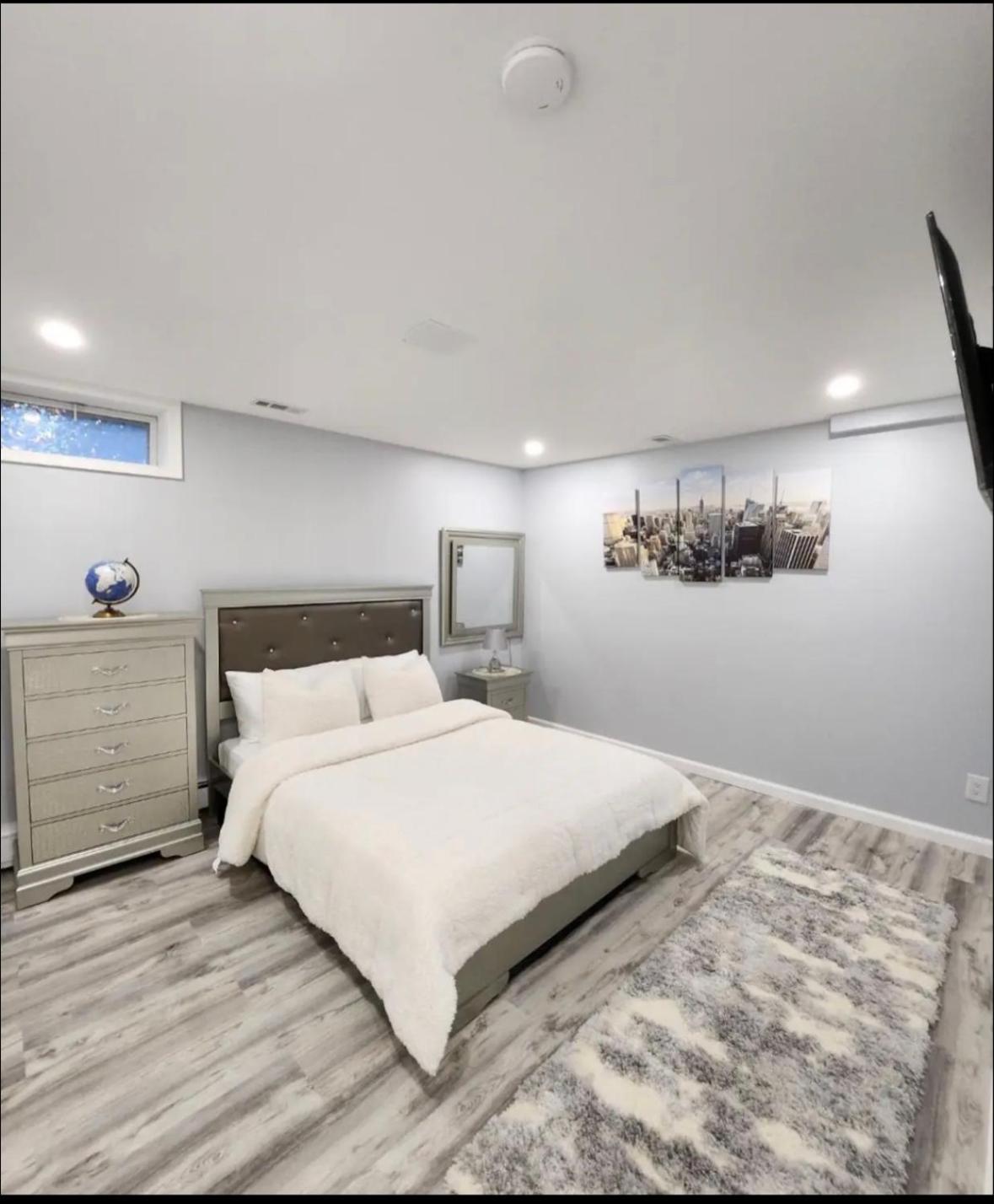 Perfect House in Pocono with hot tub and sauna steam