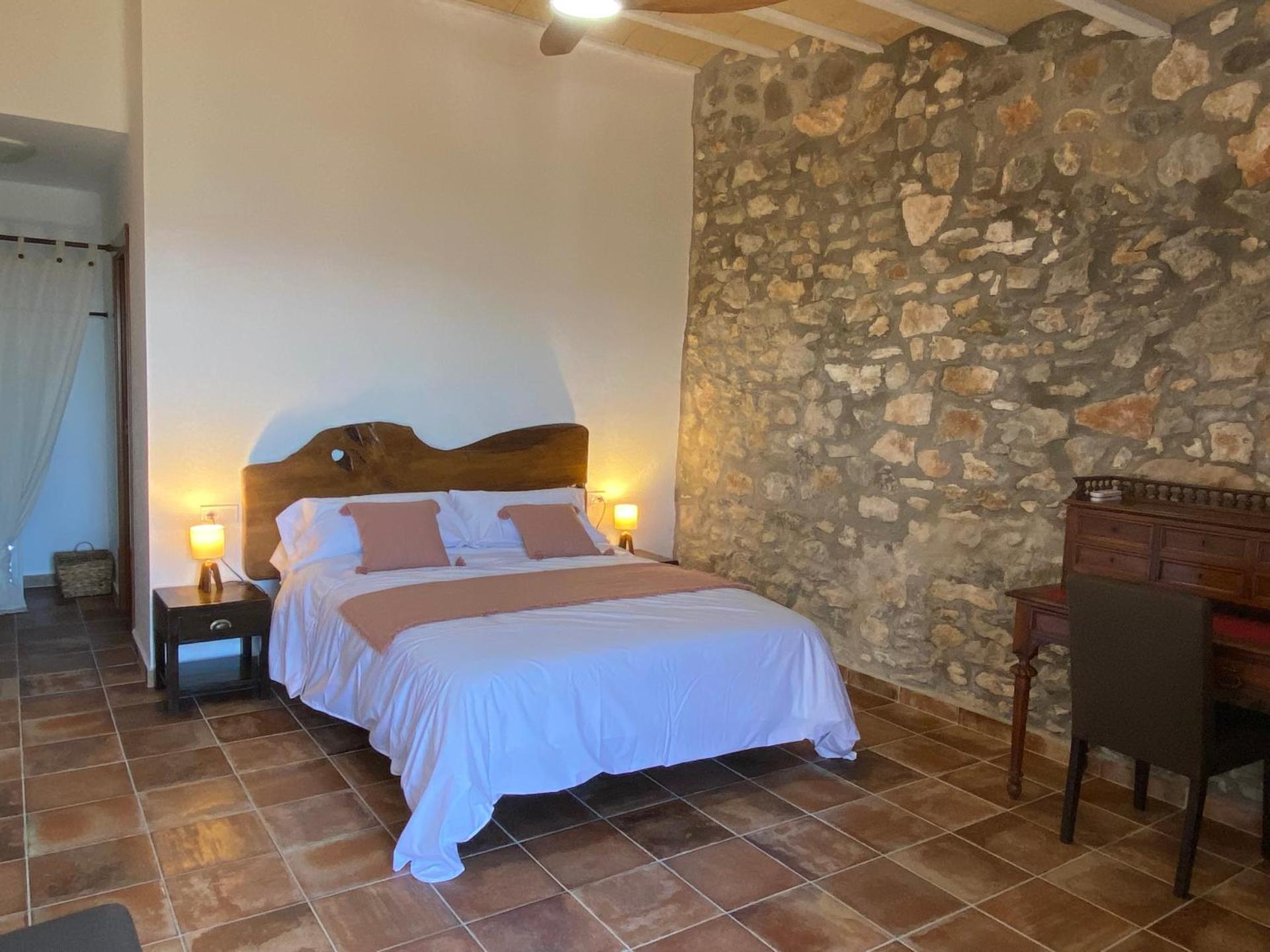 La Cueva de Miravet - villa de lujo en la cima de la montaña con vistas al mar