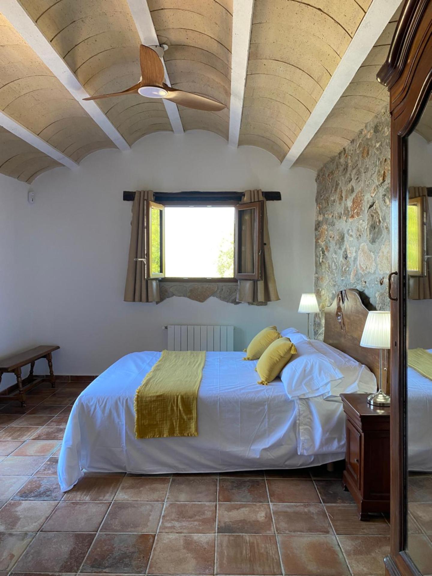 La Cueva de Miravet - villa de lujo en la cima de la montaña con vistas al mar