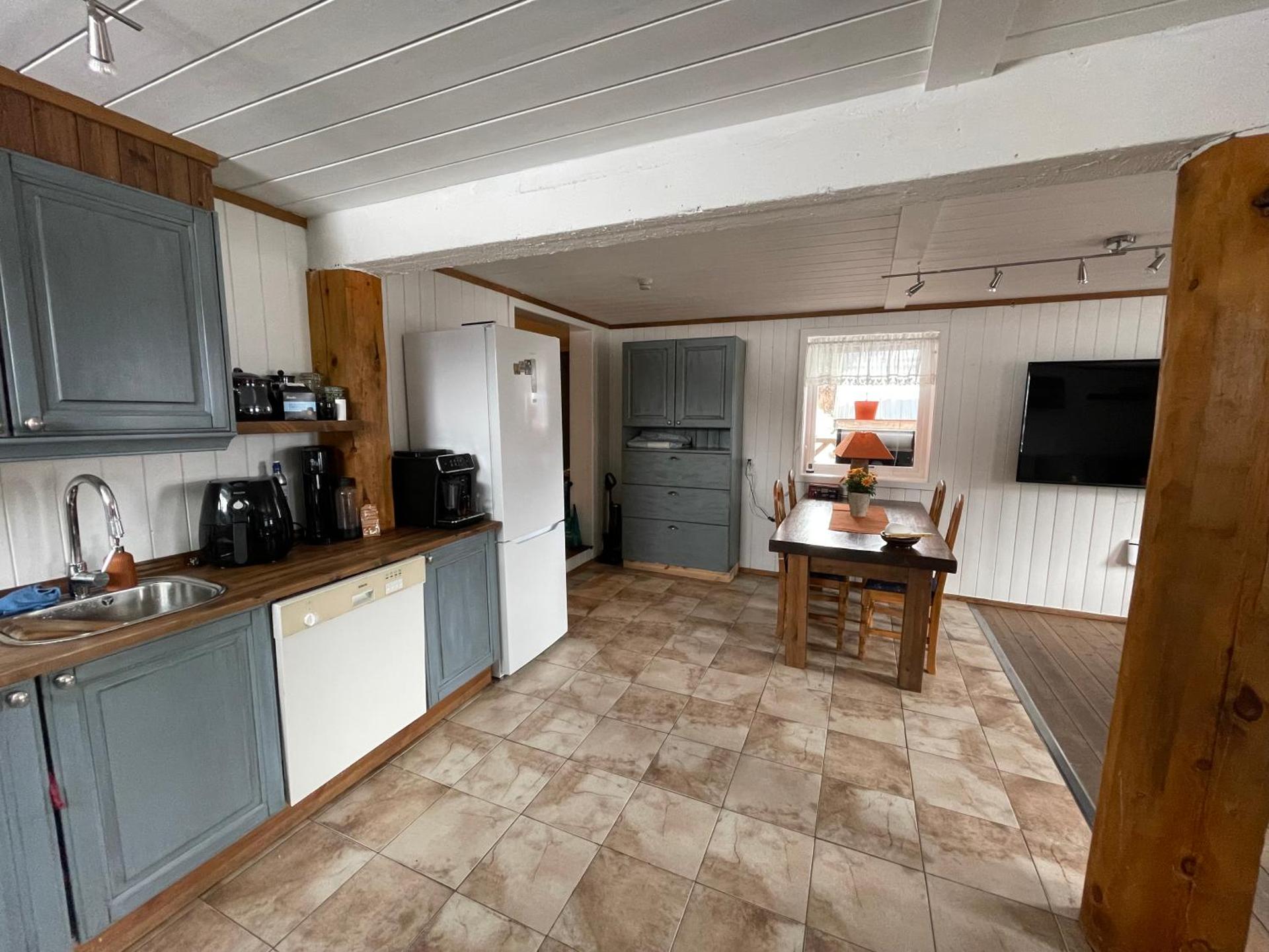 Hyggelig og velutstyrt leilighet i Lom sentrum