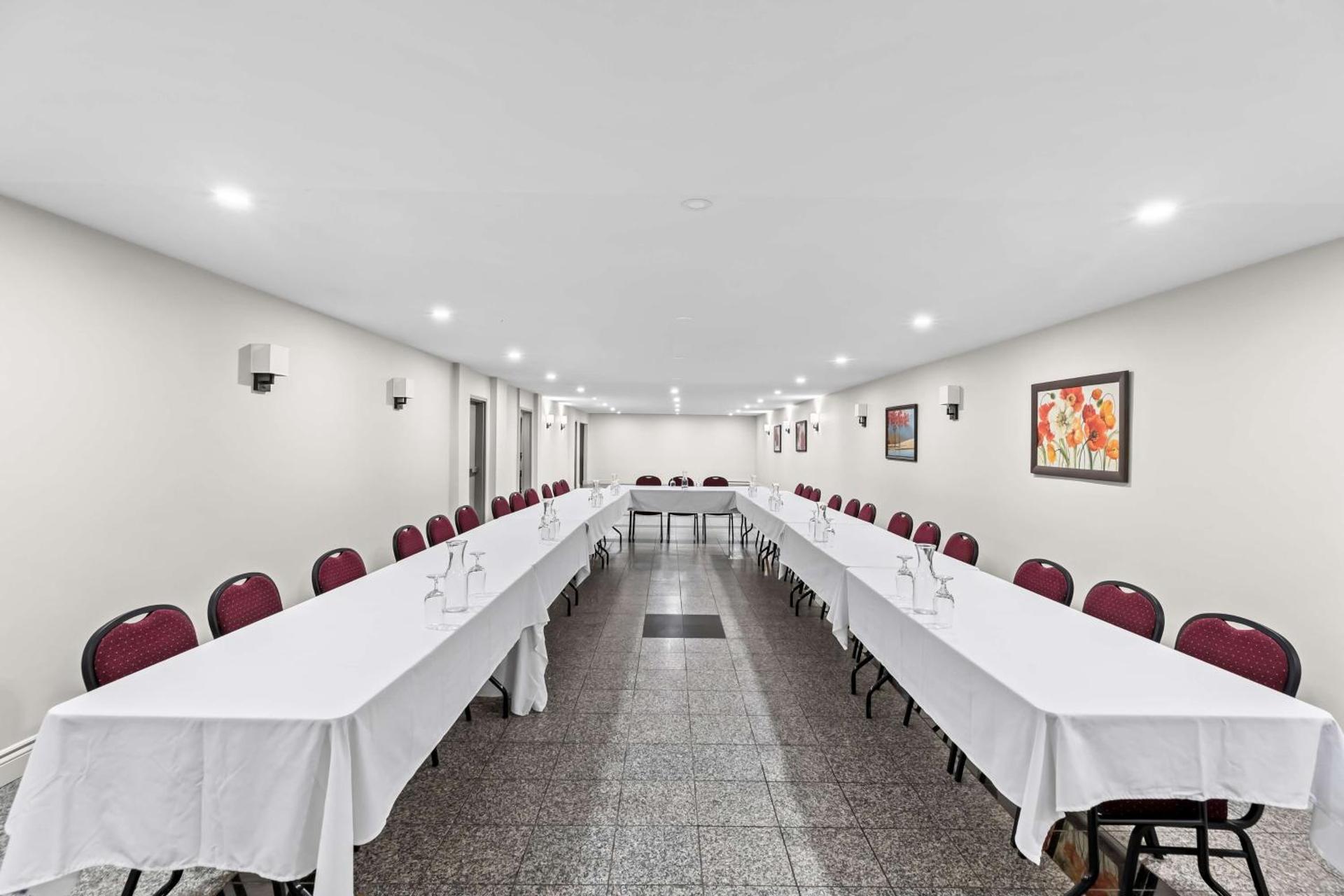 Meeting/conference room