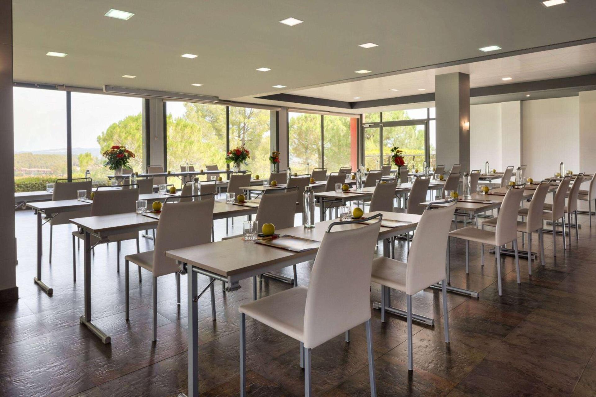 Meeting/conference room