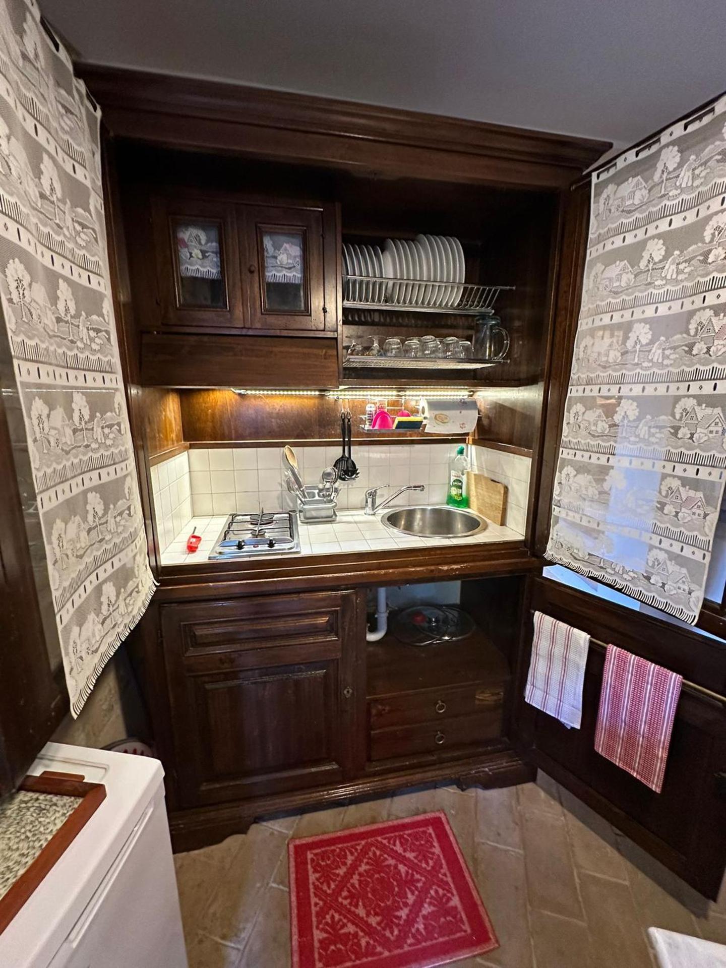 Kitchen or kitchenette