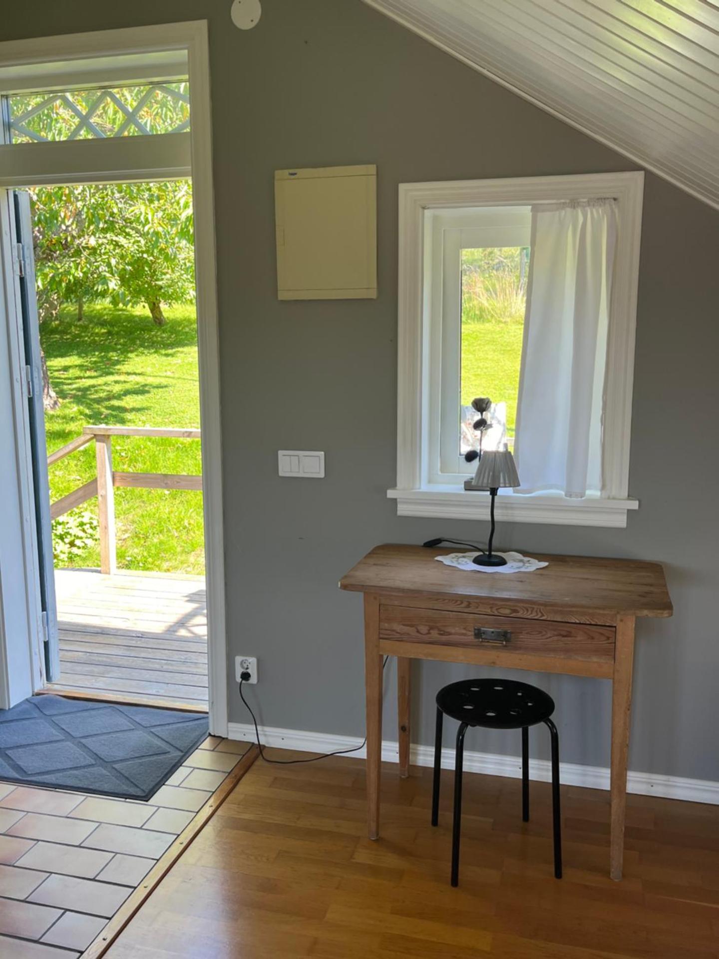 Lantlig fristående lägenhet