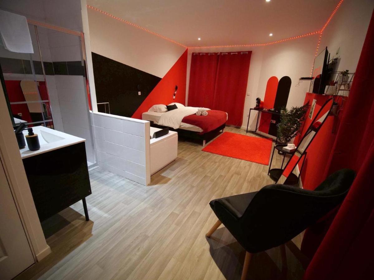 Suite ROMANTICA Balnéo - Olympe Suites & Spa Lille, Croix, Roubaix