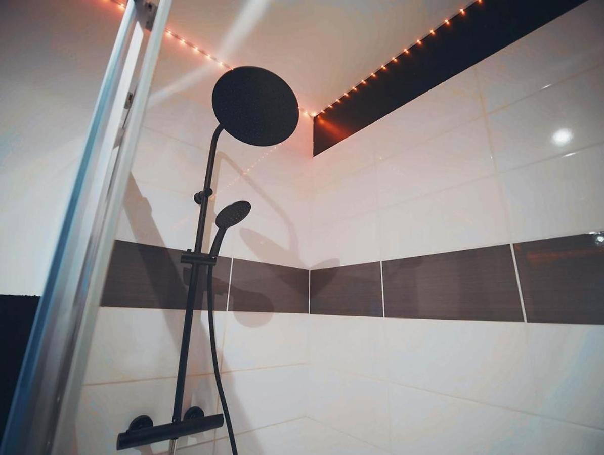 Suite ROMANTICA Balnéo - Olympe Suites & Spa Lille, Croix, Roubaix