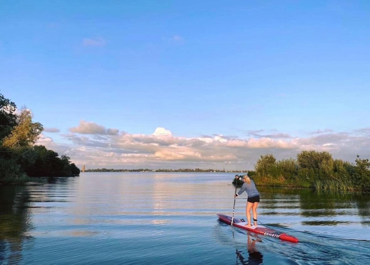 Westeindercabin, rustige locatie maar naast Amsterdam & Schiphol