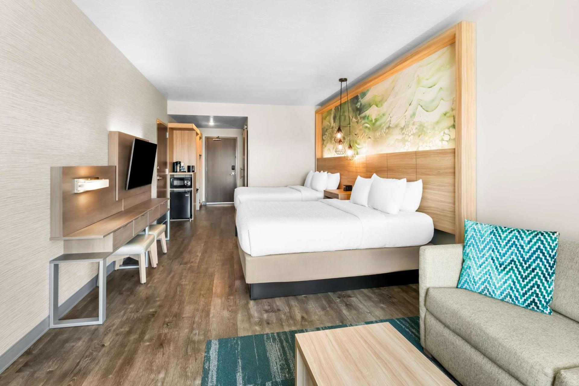 Photo of the whole room