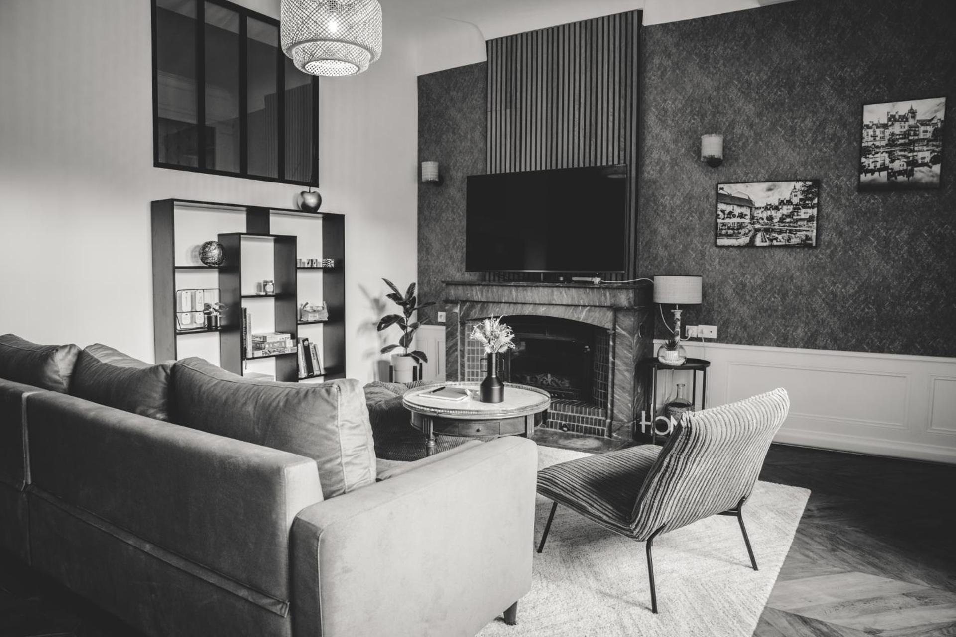 Communal lounge/ TV room