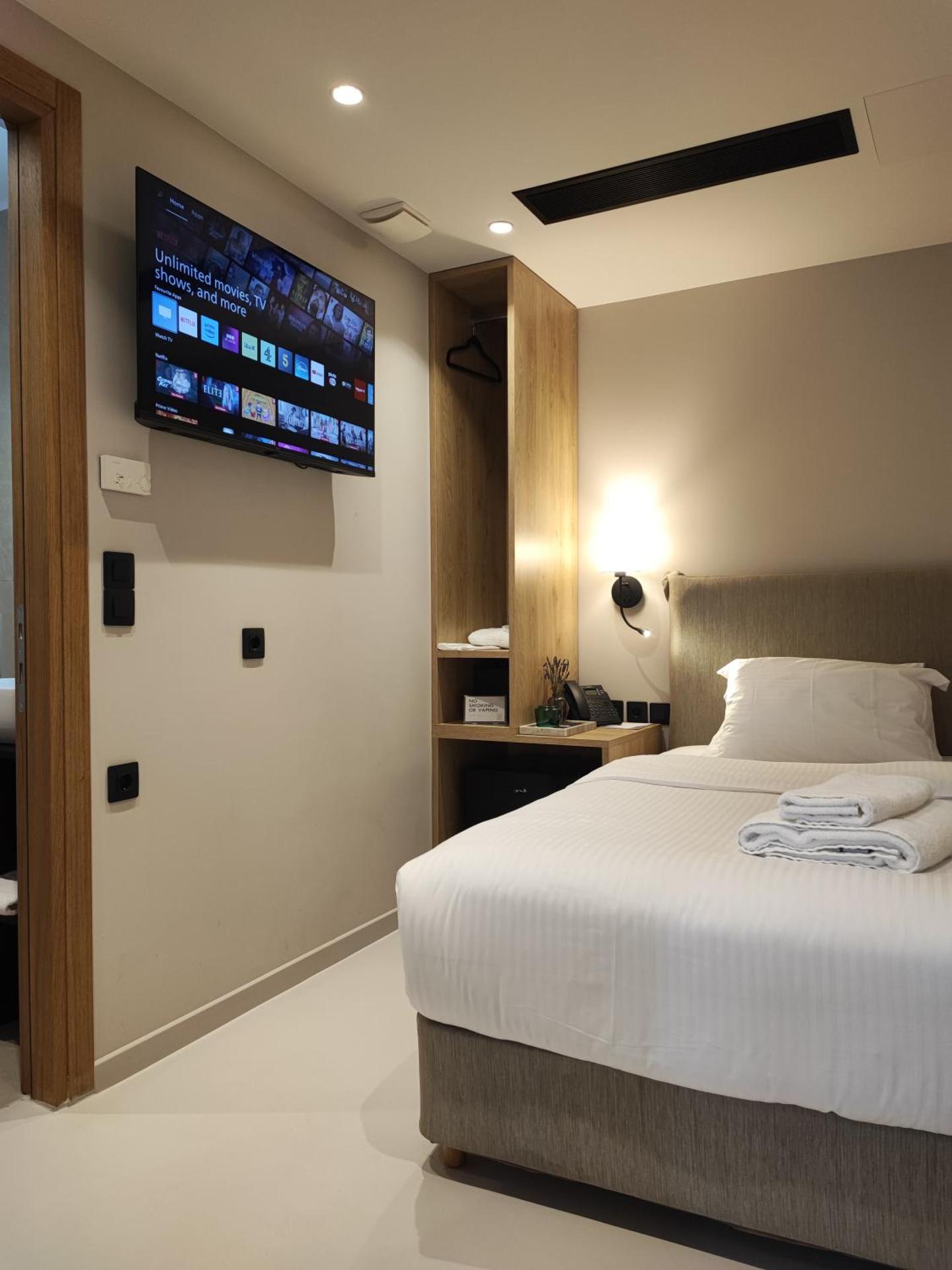 Regal Hotel Mitropoleos