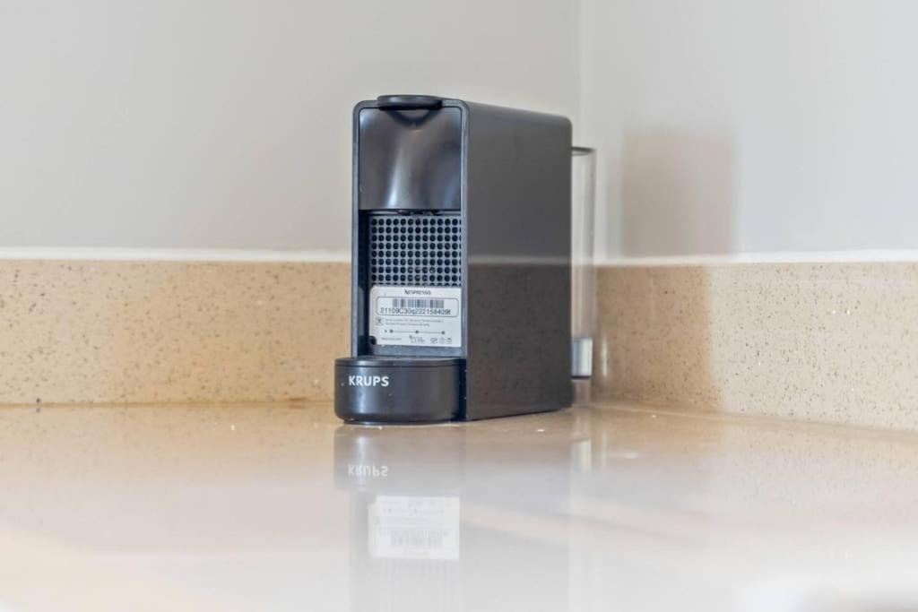 Luxury 5 bed house with Hot Tub nr Bicester Village