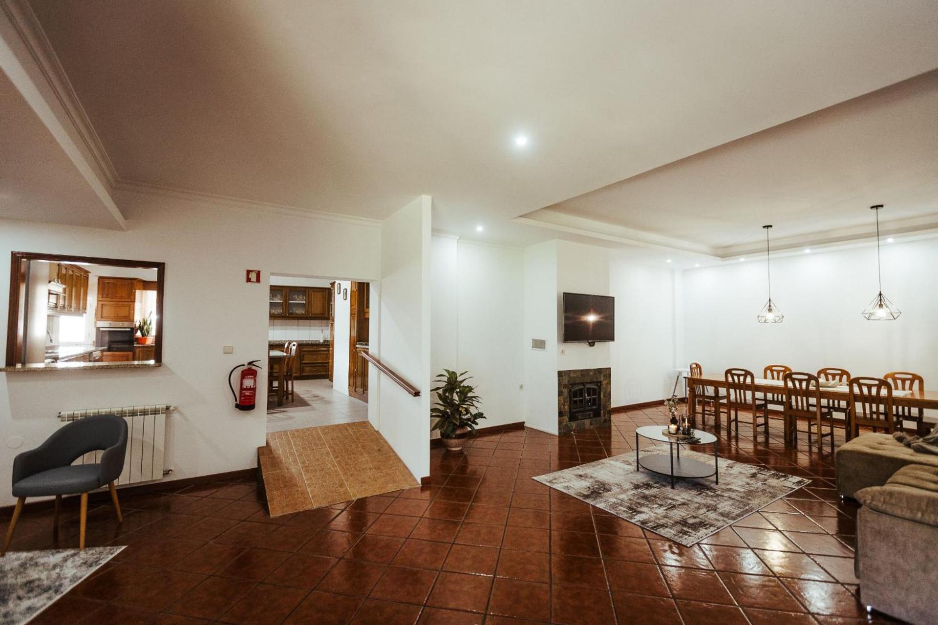 Communal lounge/ TV room