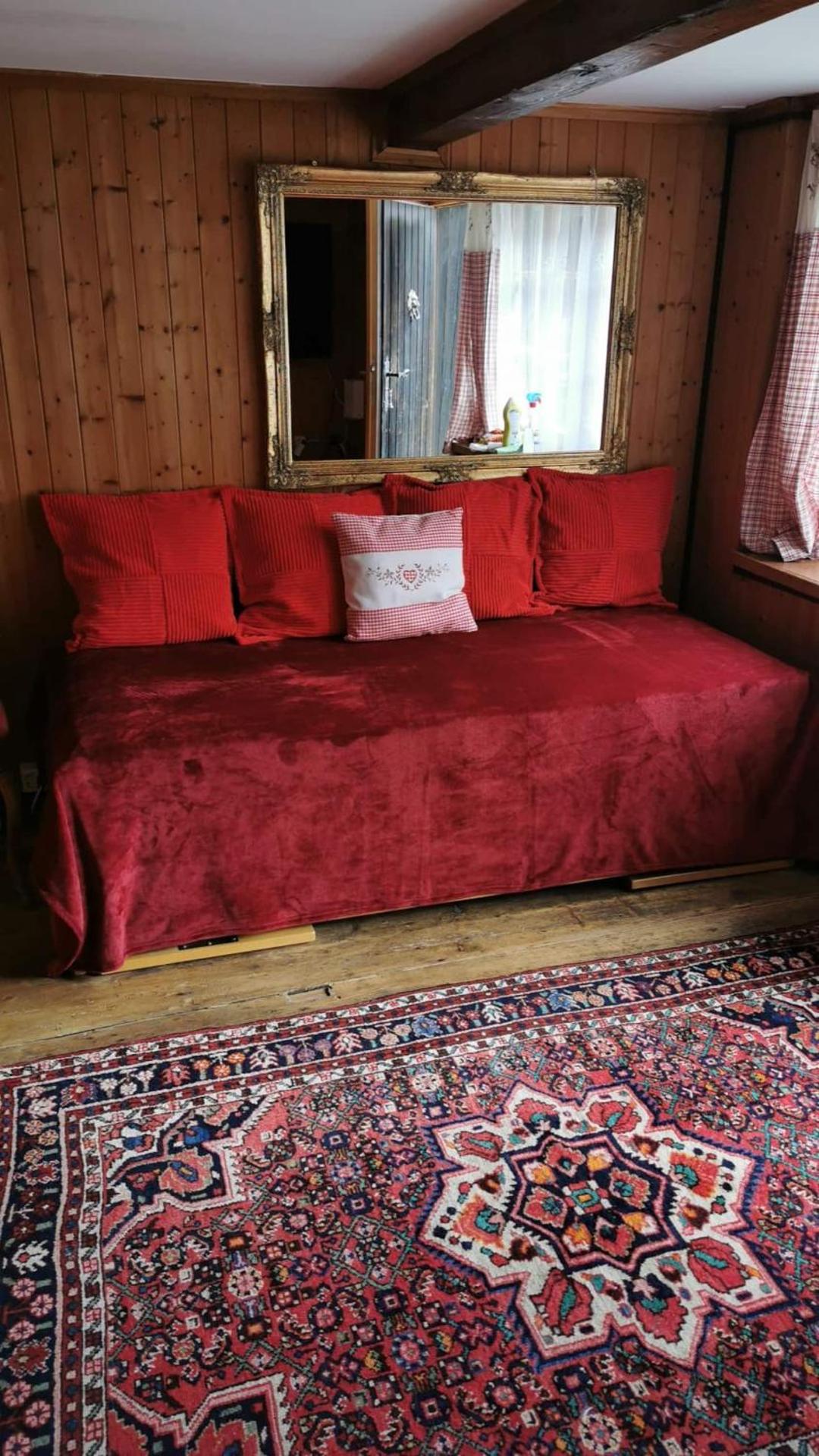 Studio 15 min to ski resort, No Parking