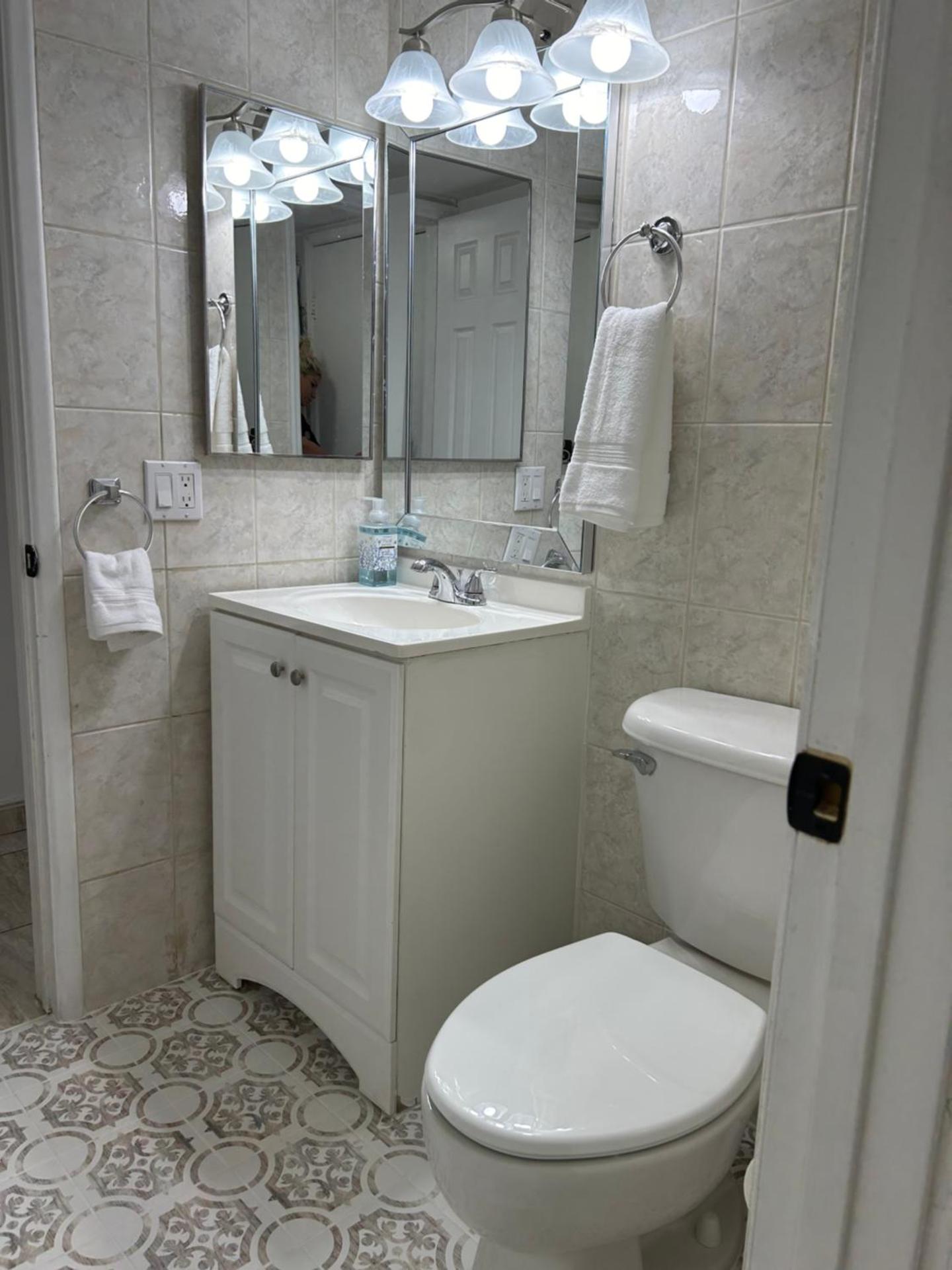 Beautiful apartment with very elegant colonial decoration