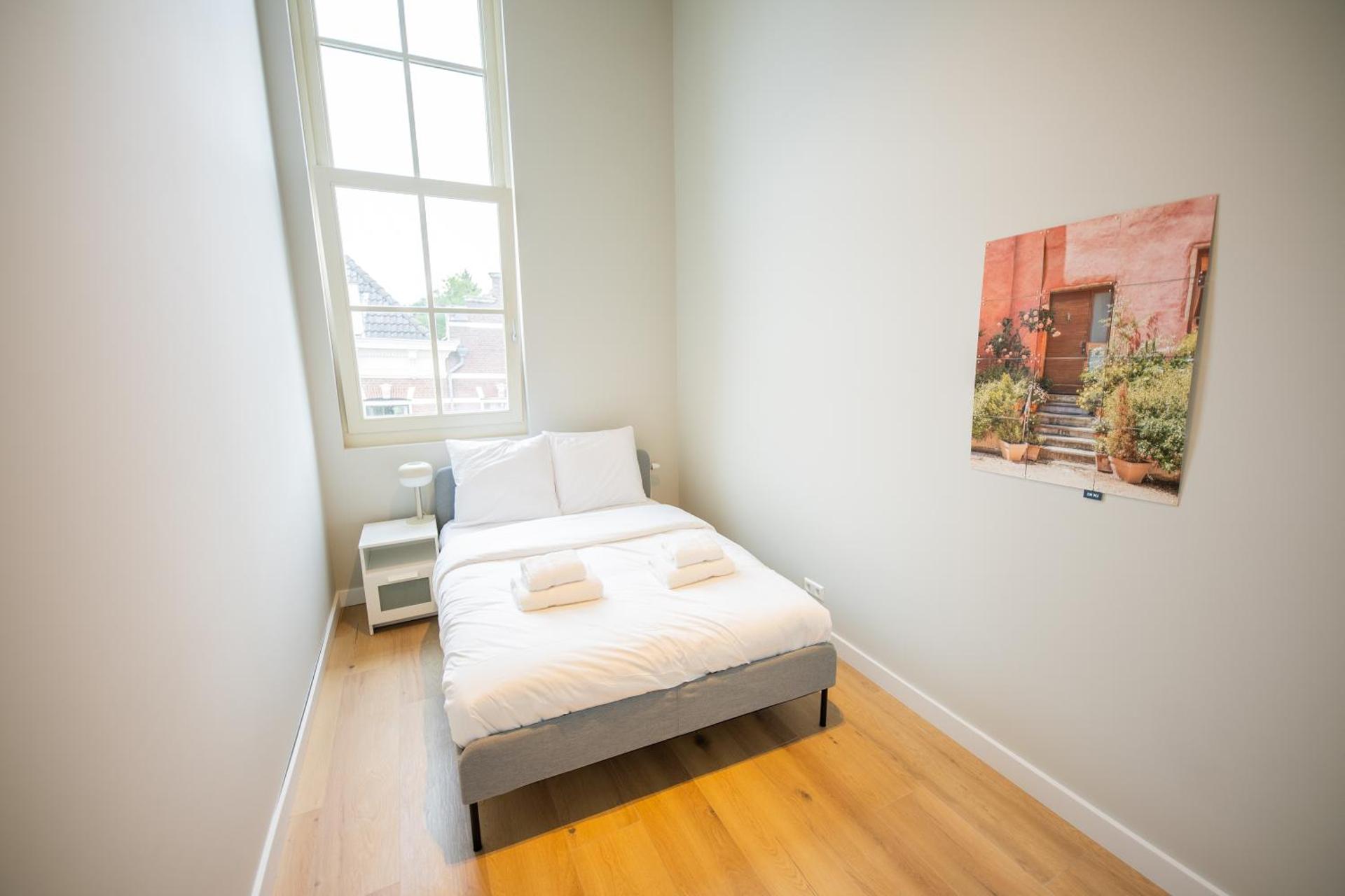 Alphabet Apartments -2e Pijnackerstraat 13