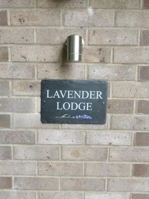 Lavender Lodge - Modern apartment in York