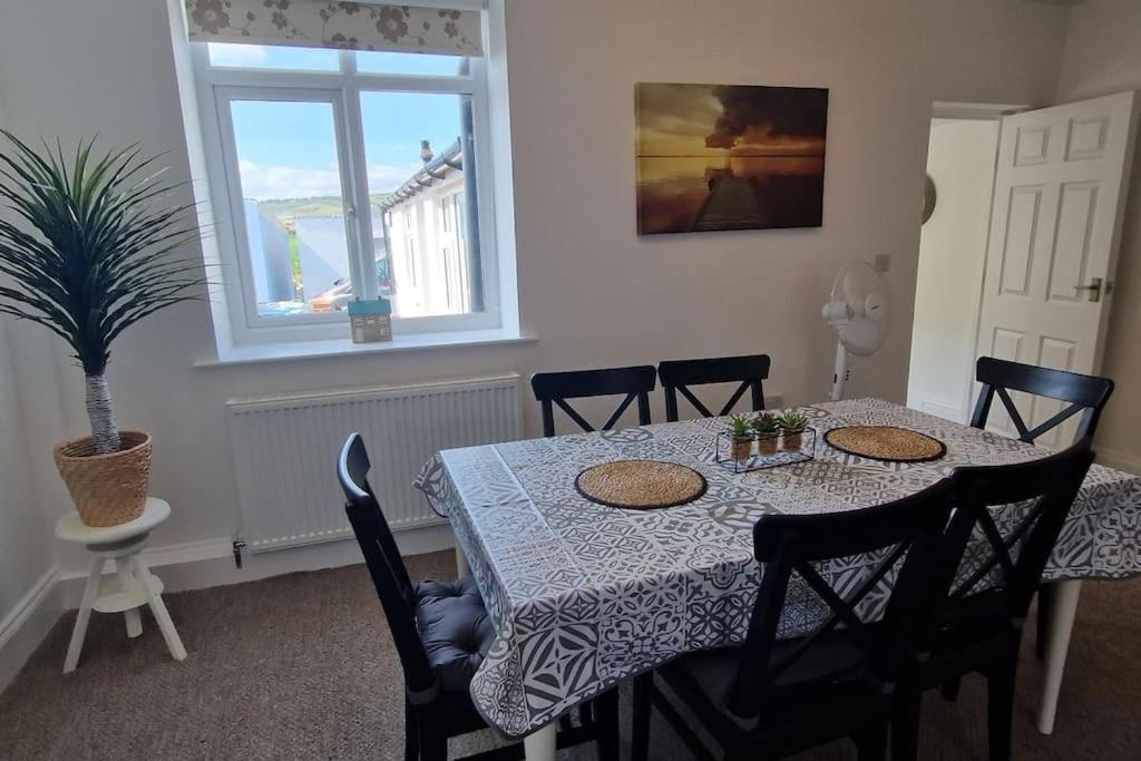 Akwa a modern seaside gem