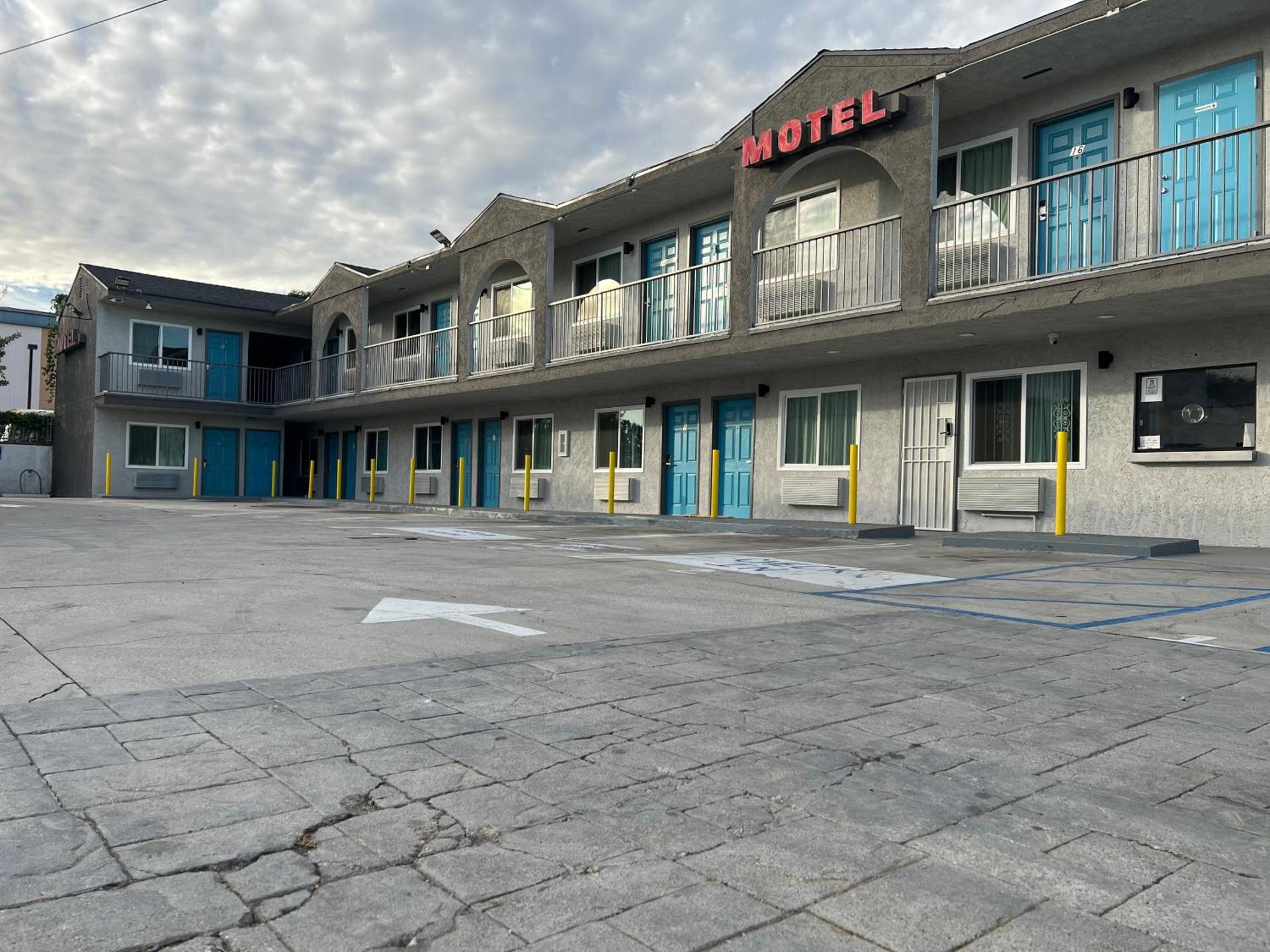 Arlo Motel near LAX, SoFi Stadium