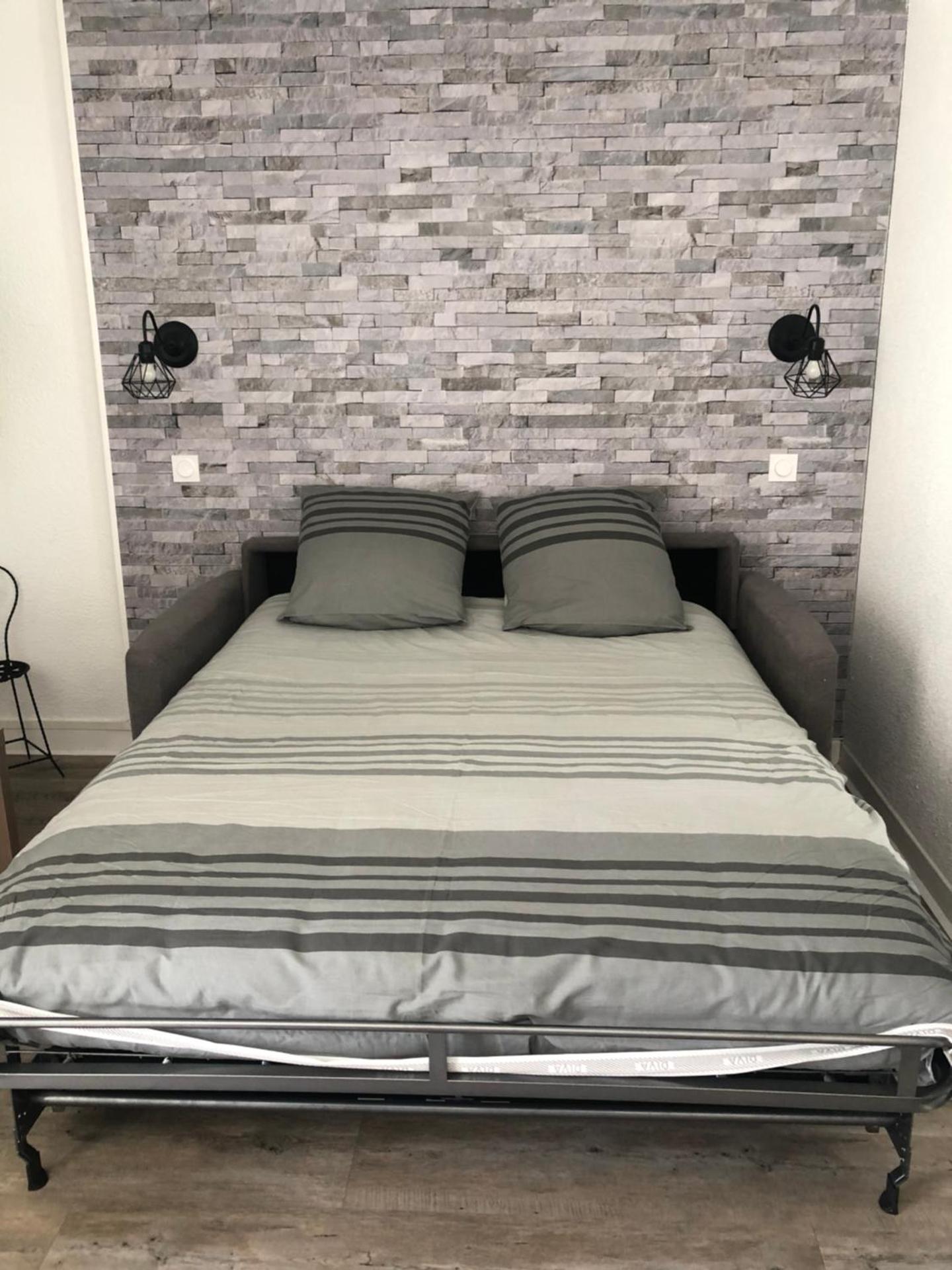 Bel appartement T2 refait à neuf avec piscine couverte de juin à fin septembre