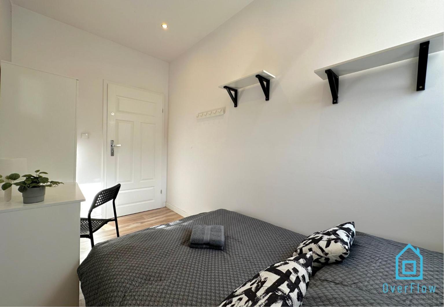 August Room - Peaceful Retreat, 10 Minutes to Gdańsk Old Town & Seaside