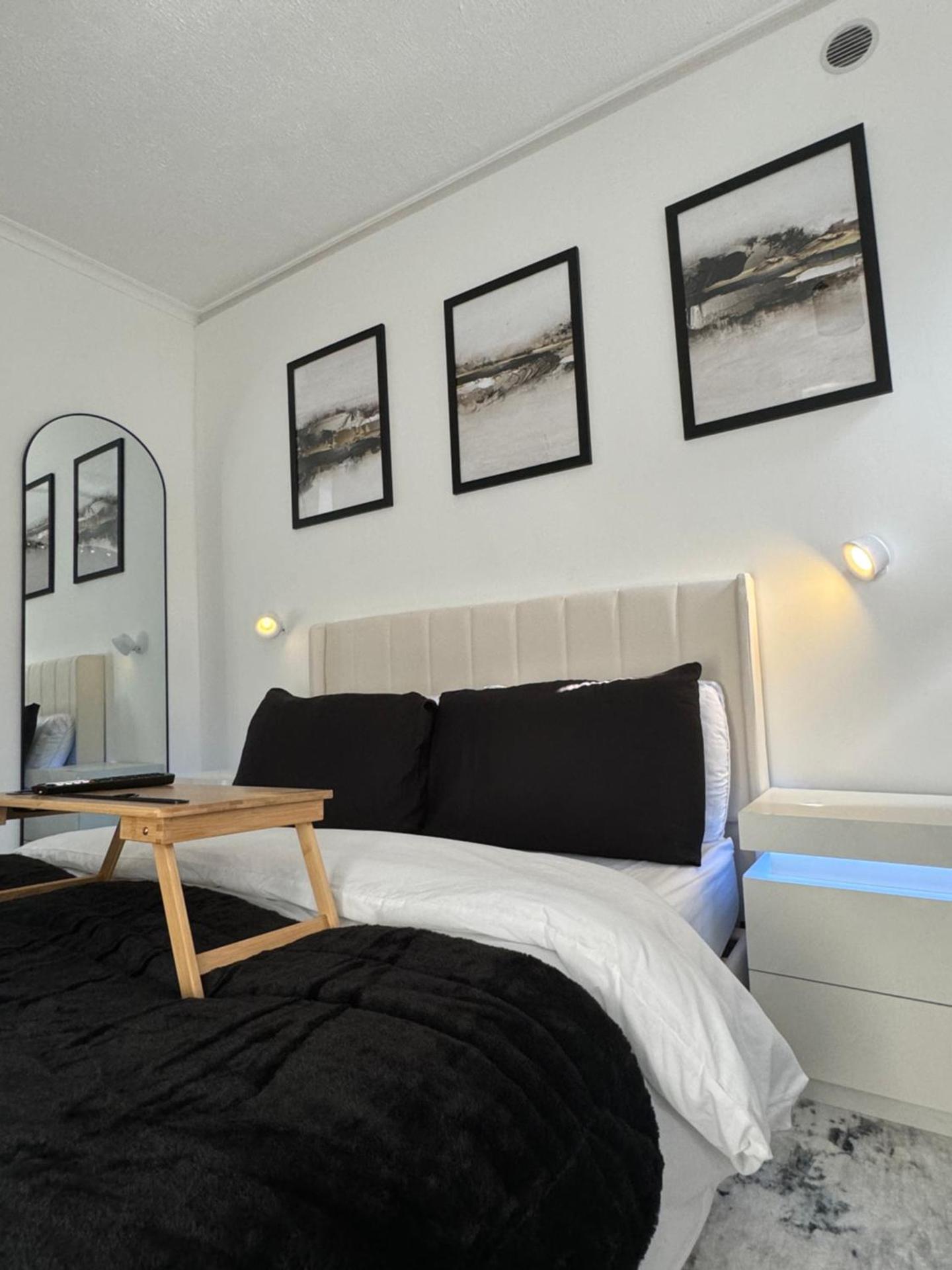 Modern 1 bed apartment in Greenwich - WIFI - NETFLIX and stations nearby