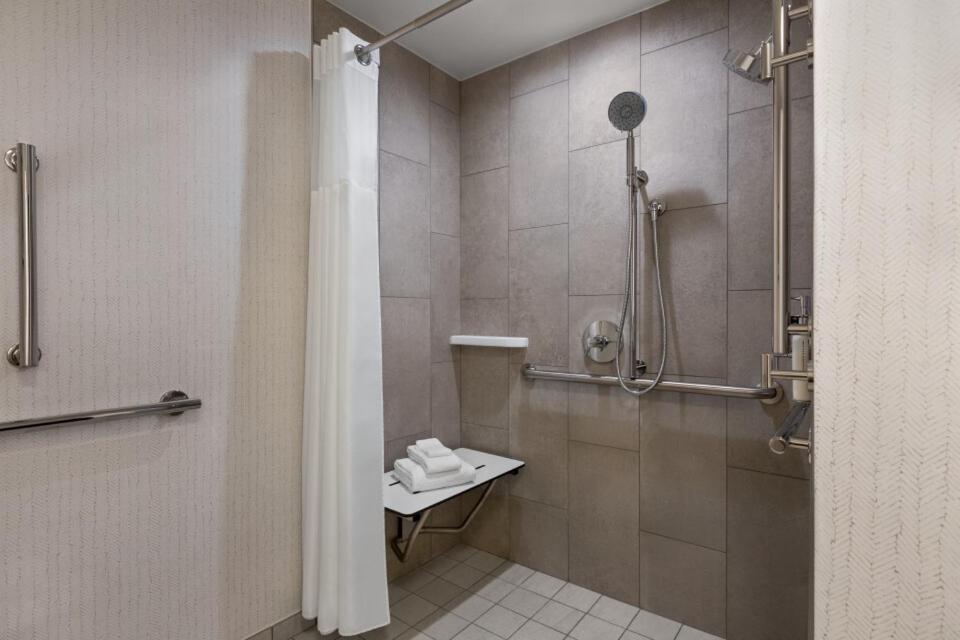 Holiday Inn Nashville Downtown - Stadium by IHG