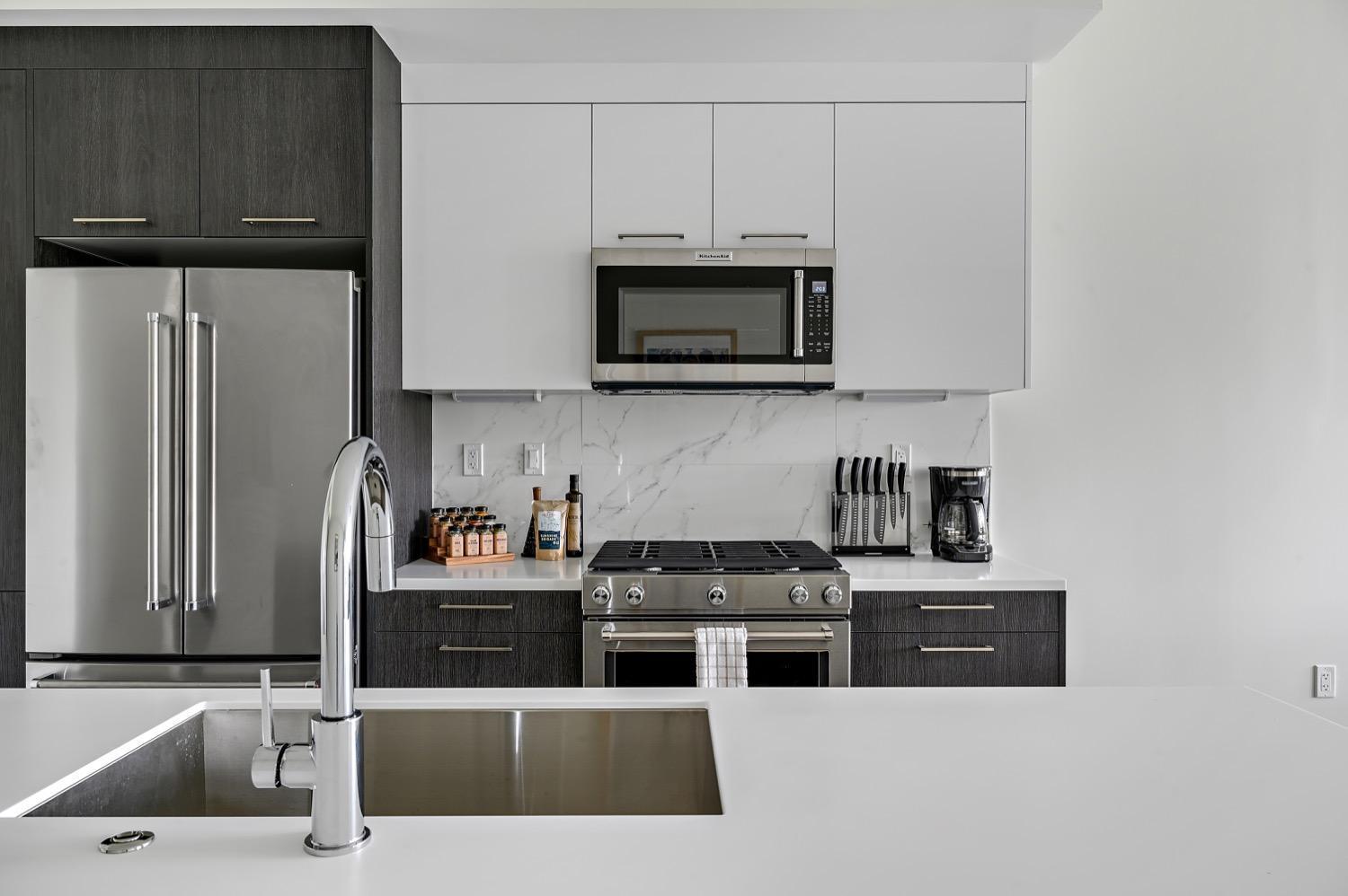 Art-Inspired Loft with Mountain View - Zuni Lofts