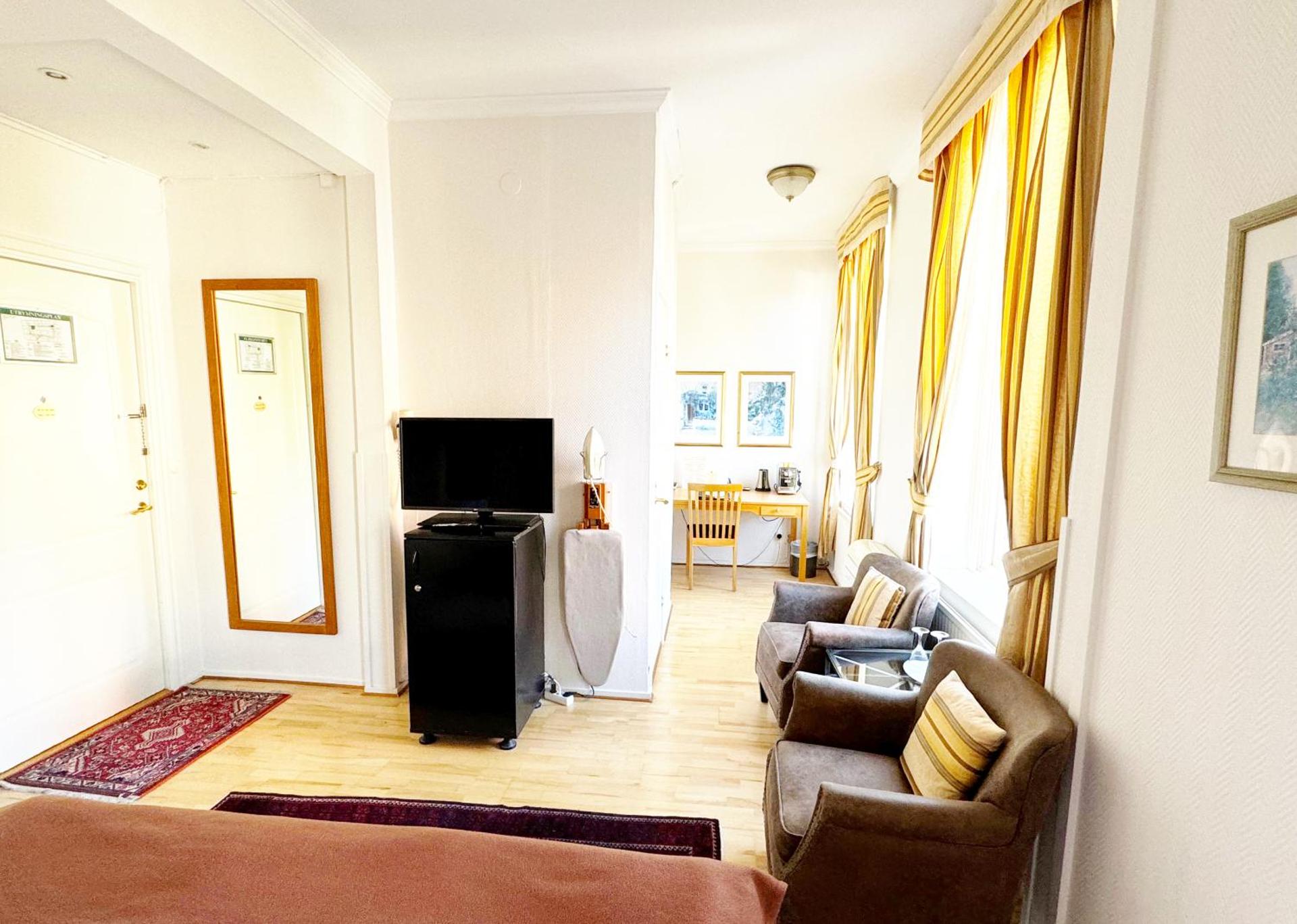 Photo of the whole room