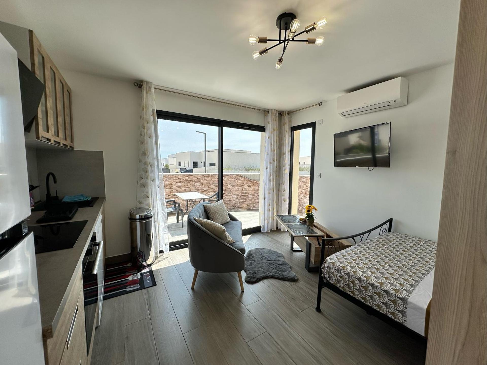 Photo of the whole room