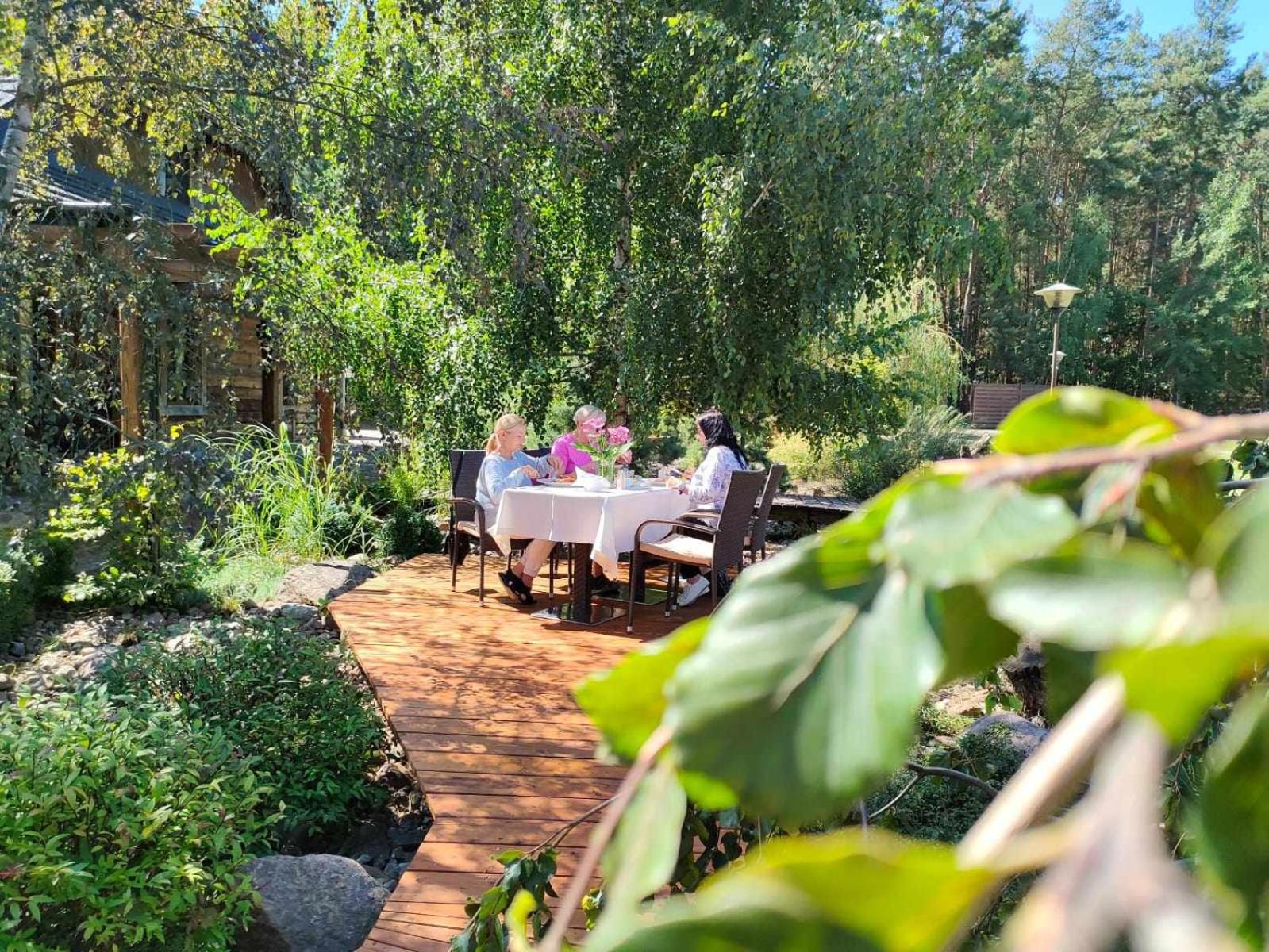 Kompleks rekreacyjno- hotelowo-wypoczynkowy FIRLEJOWE SIOŁO