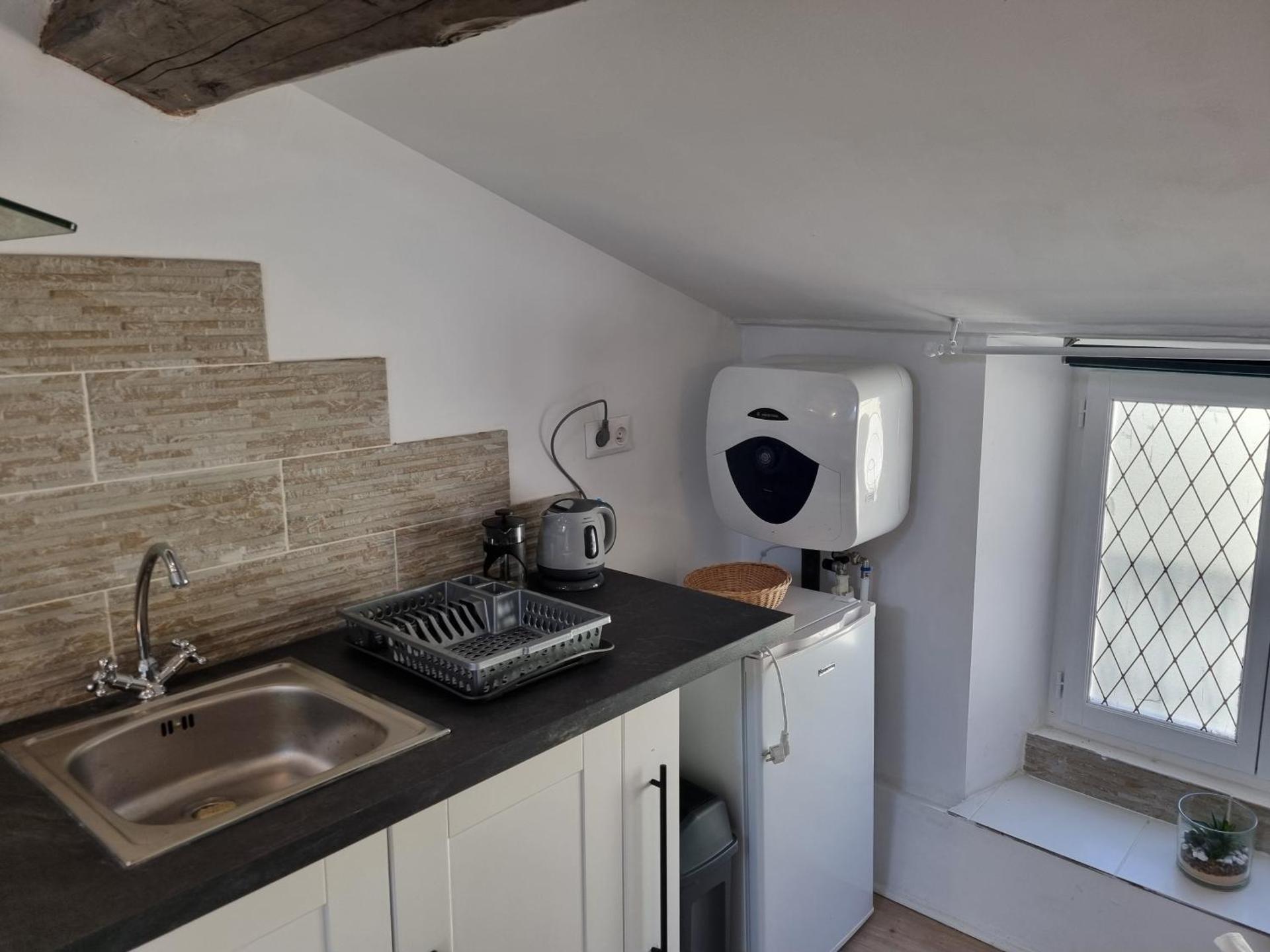 Le Studio du Docteur Privey - Free & secure Park Bike -3mn Autoroute