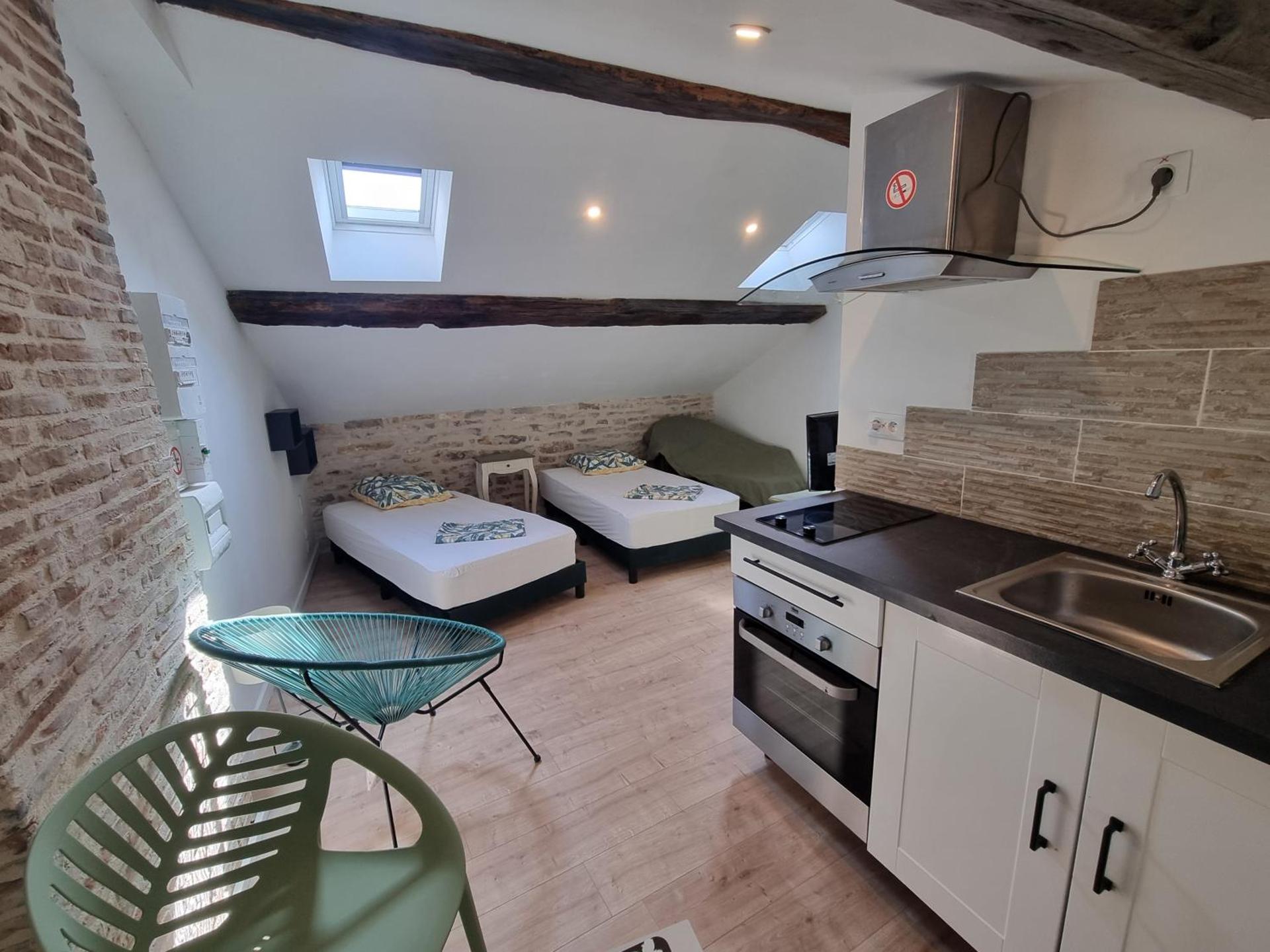 Le Studio du Docteur Privey - Free & secure Park Bike -3mn Autoroute