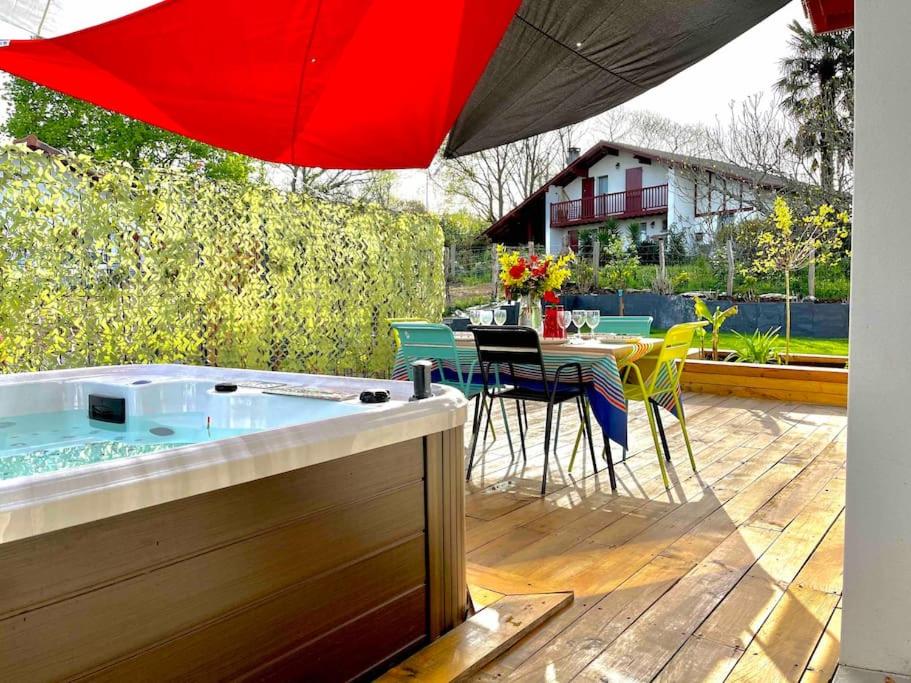 Haurren Zoriona - Maison Basque Moderne Climatisée avec Jacuzzi
