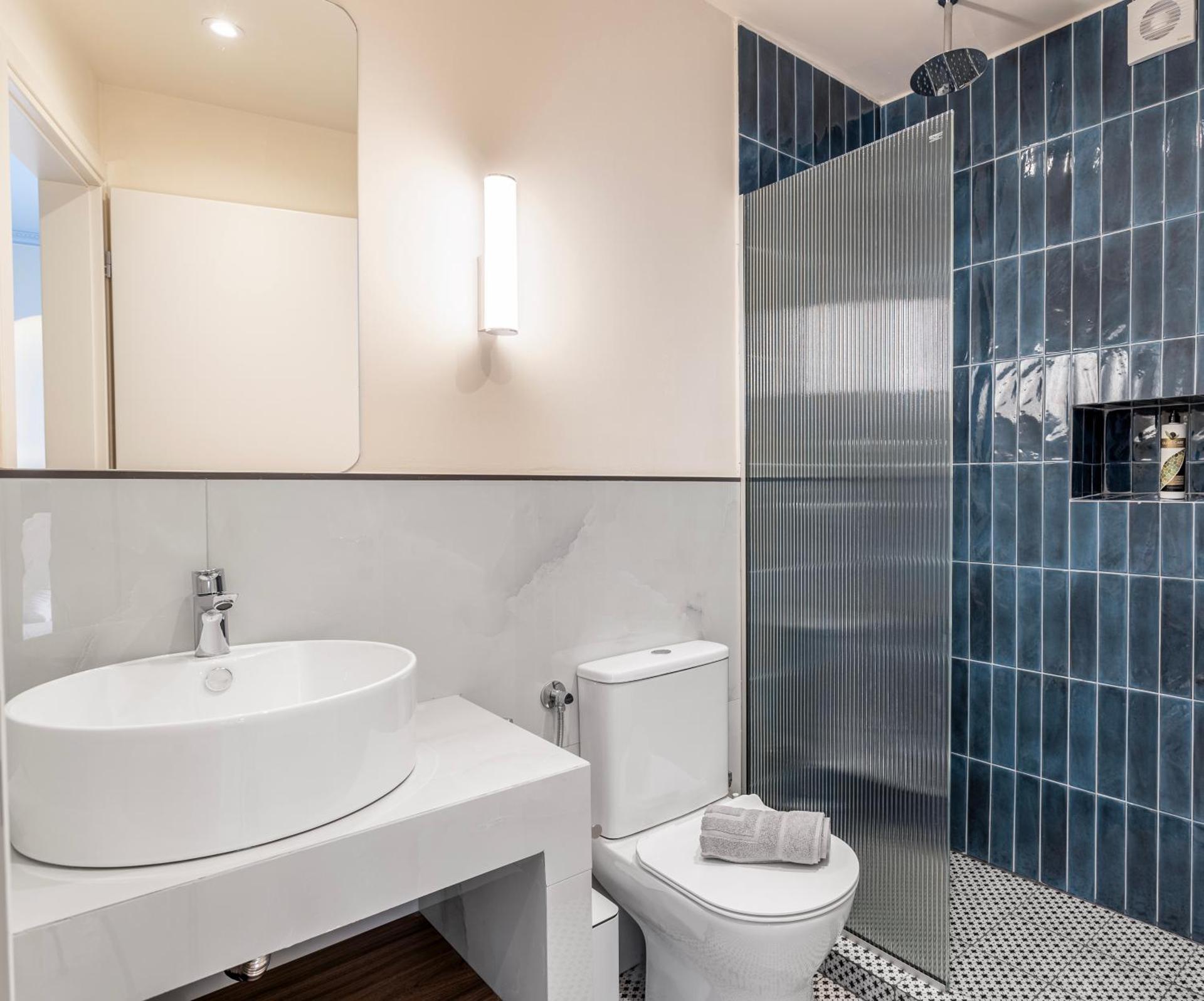 02 Chloe Suite (No Parking)