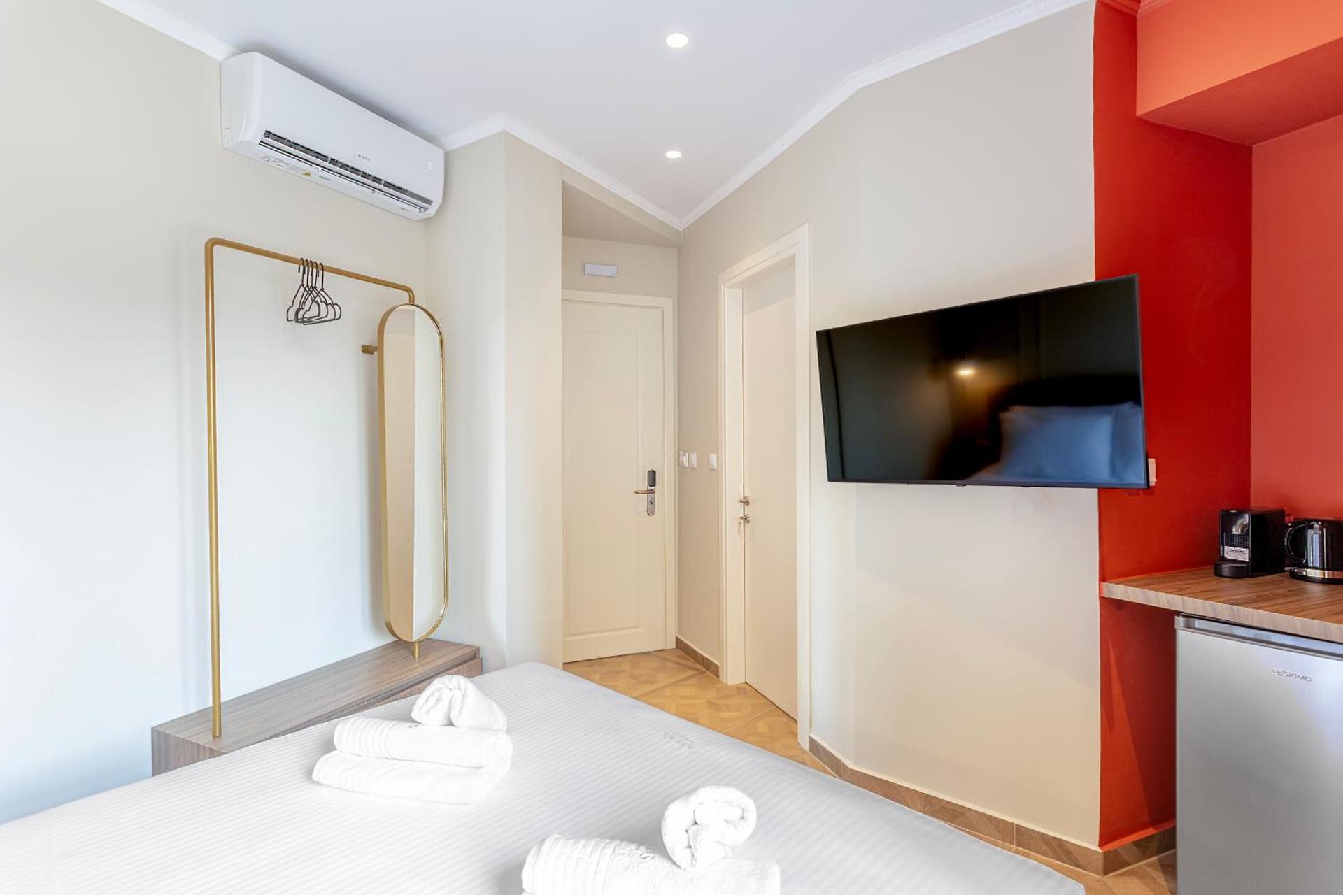 02 Chloe Suite (No Parking)