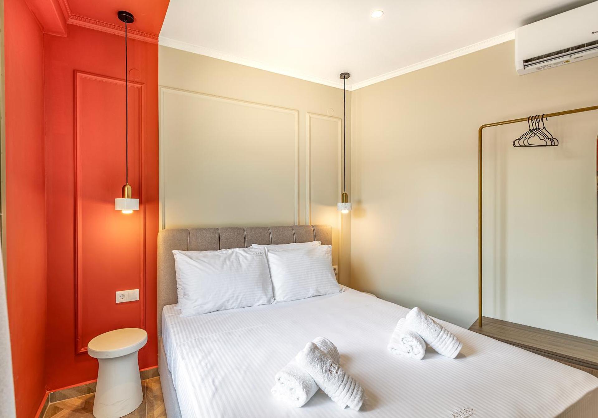 02 Chloe Suite (No Parking)