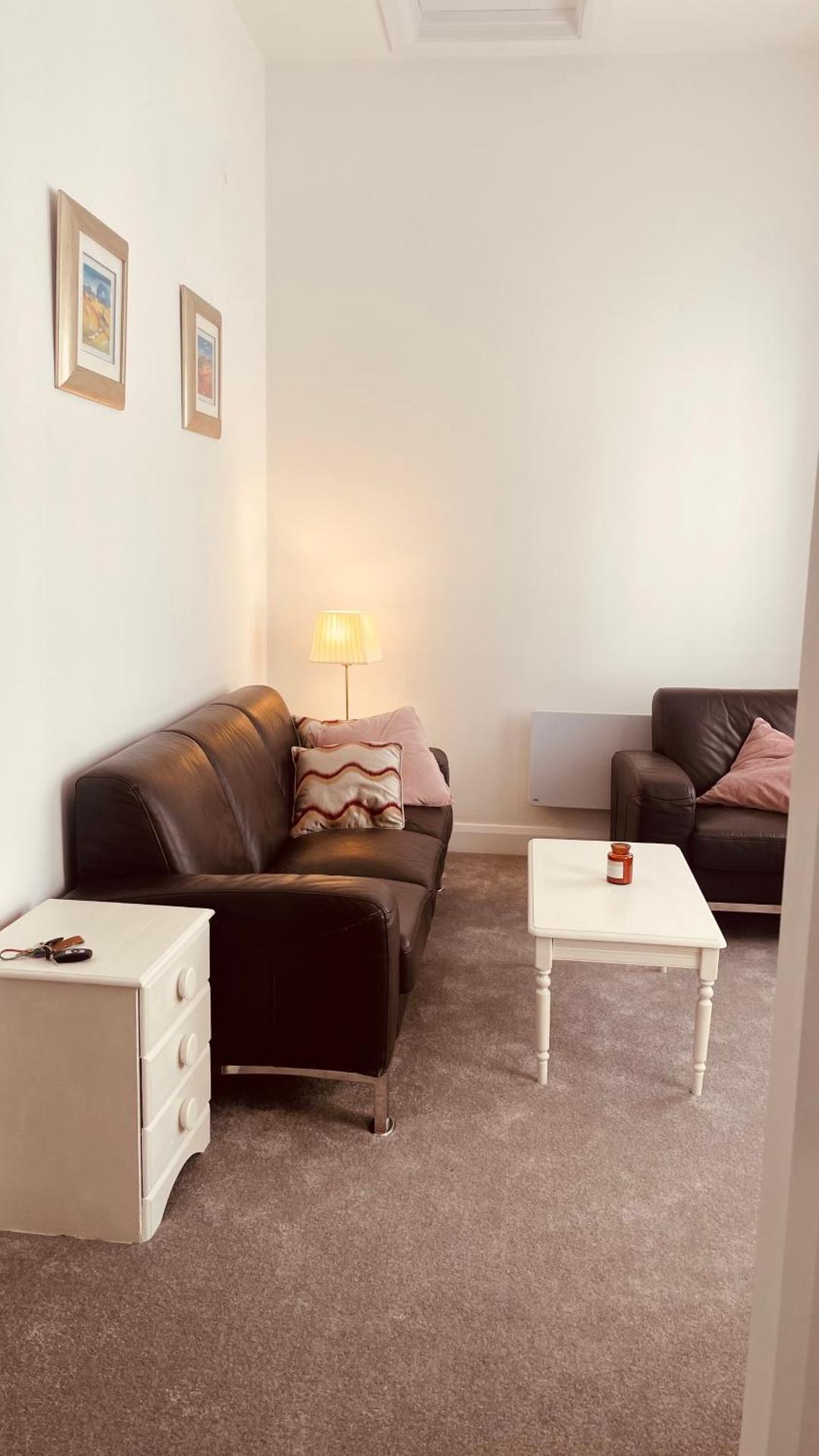 Colton House - Apt 3