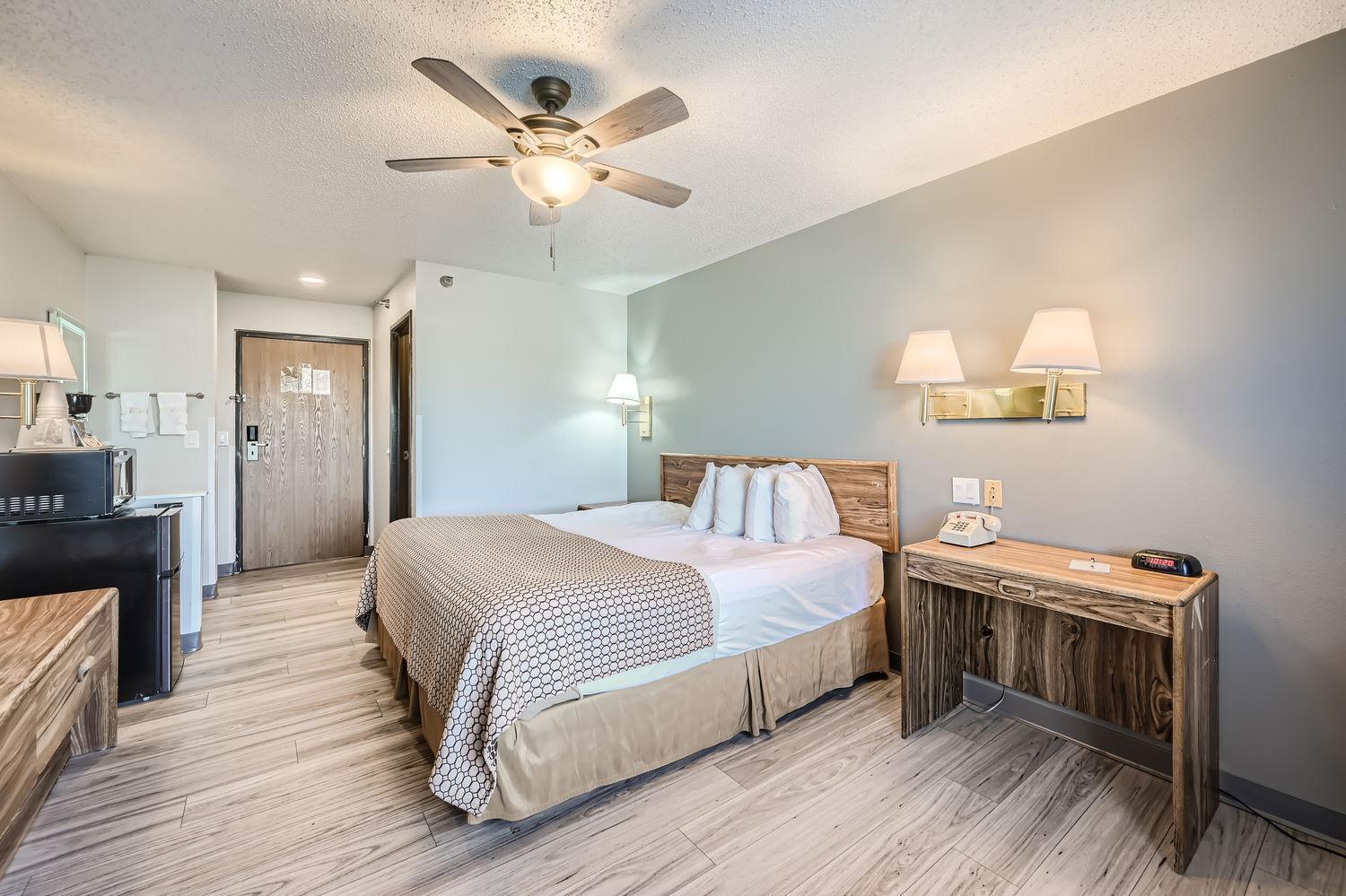 King Room - Non-Smoking