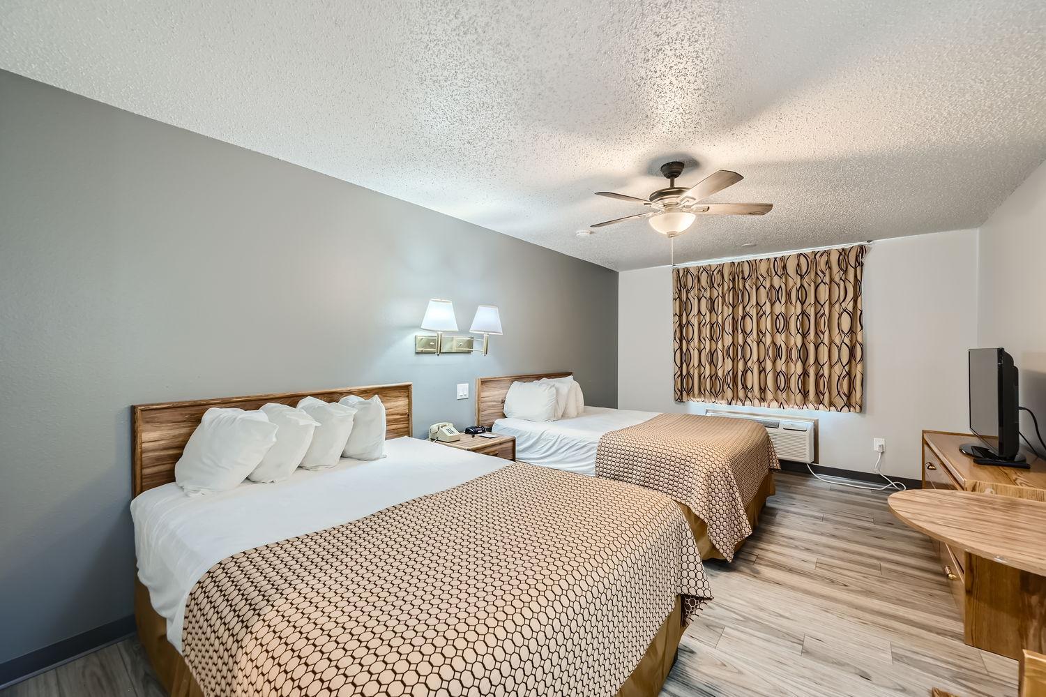 Queen Room - Non-Smoking