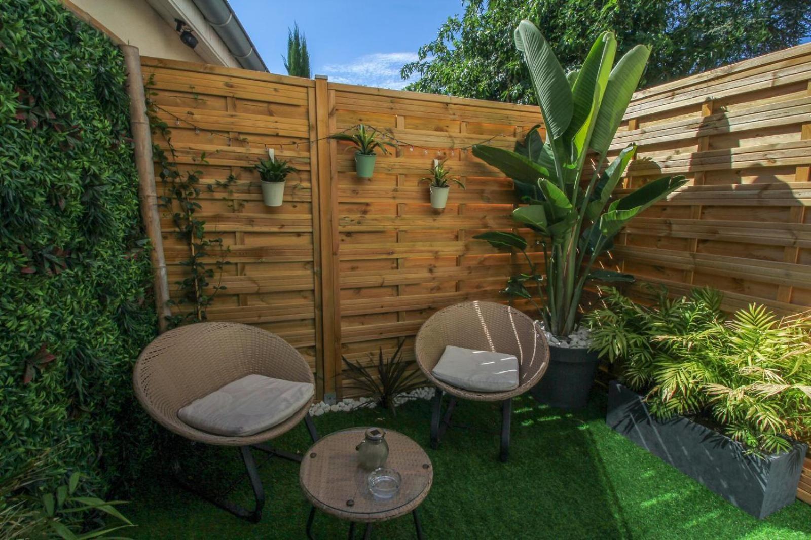 Studio with Spa Bath