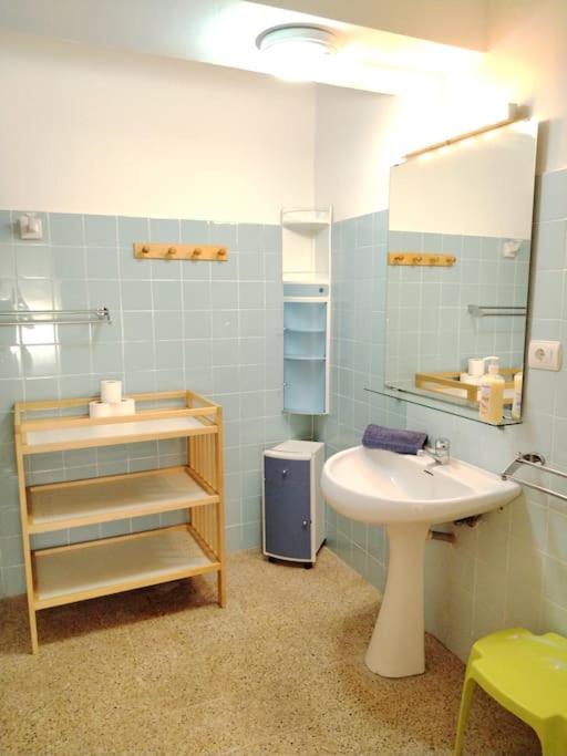 Apartamento con parking frente a la playa