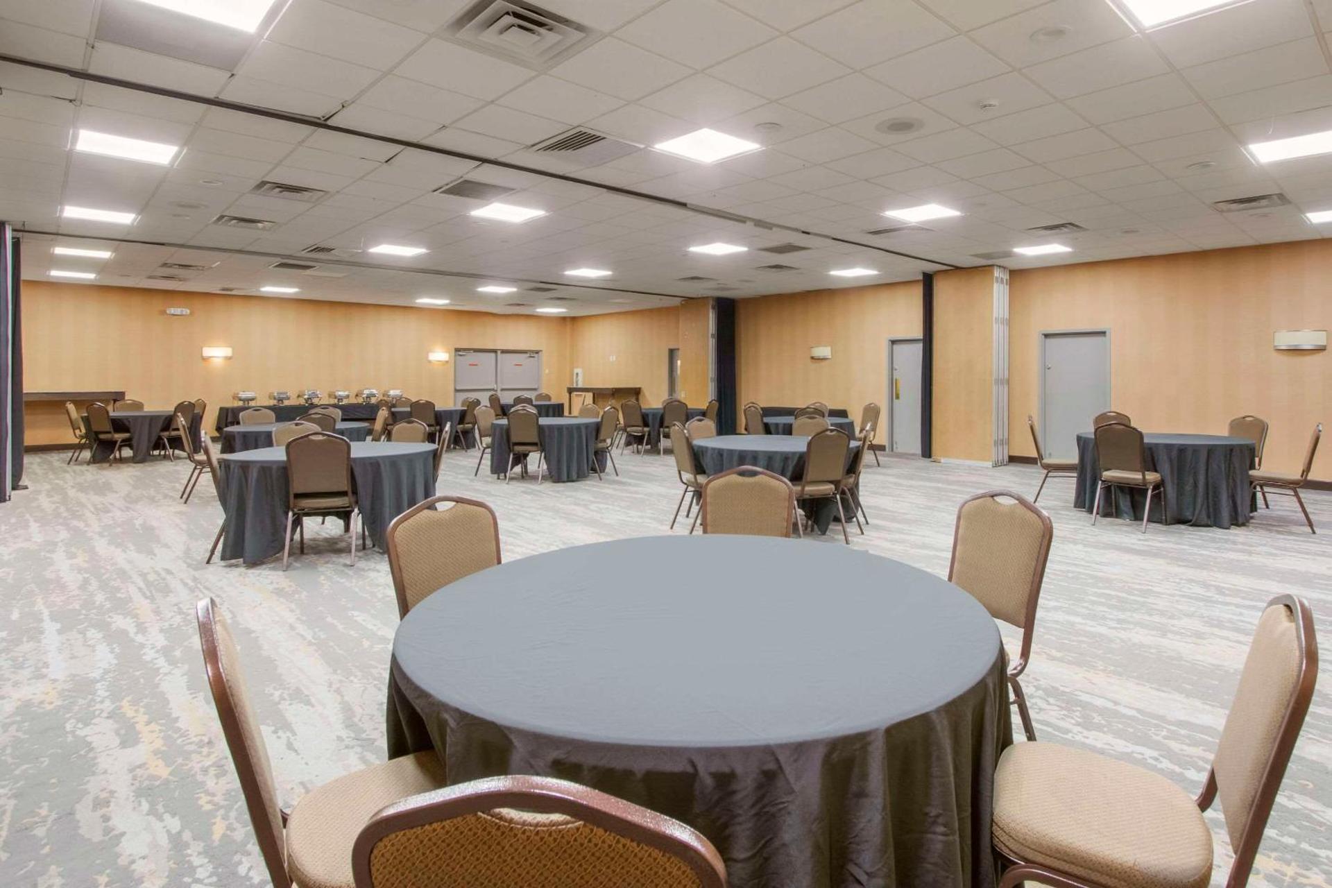 Meeting/conference room